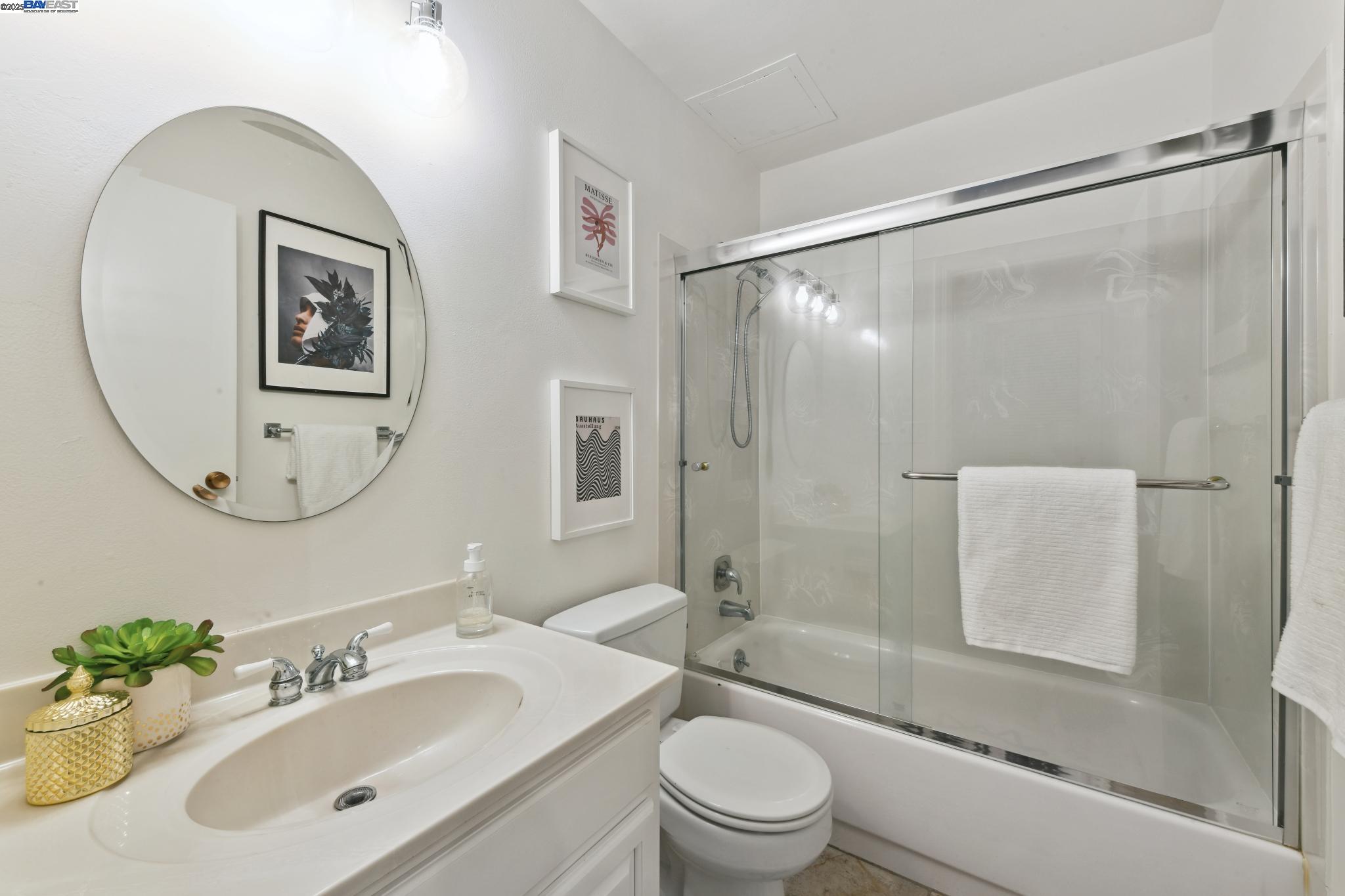 Photo #17: 41097819 Listing: Photo #17