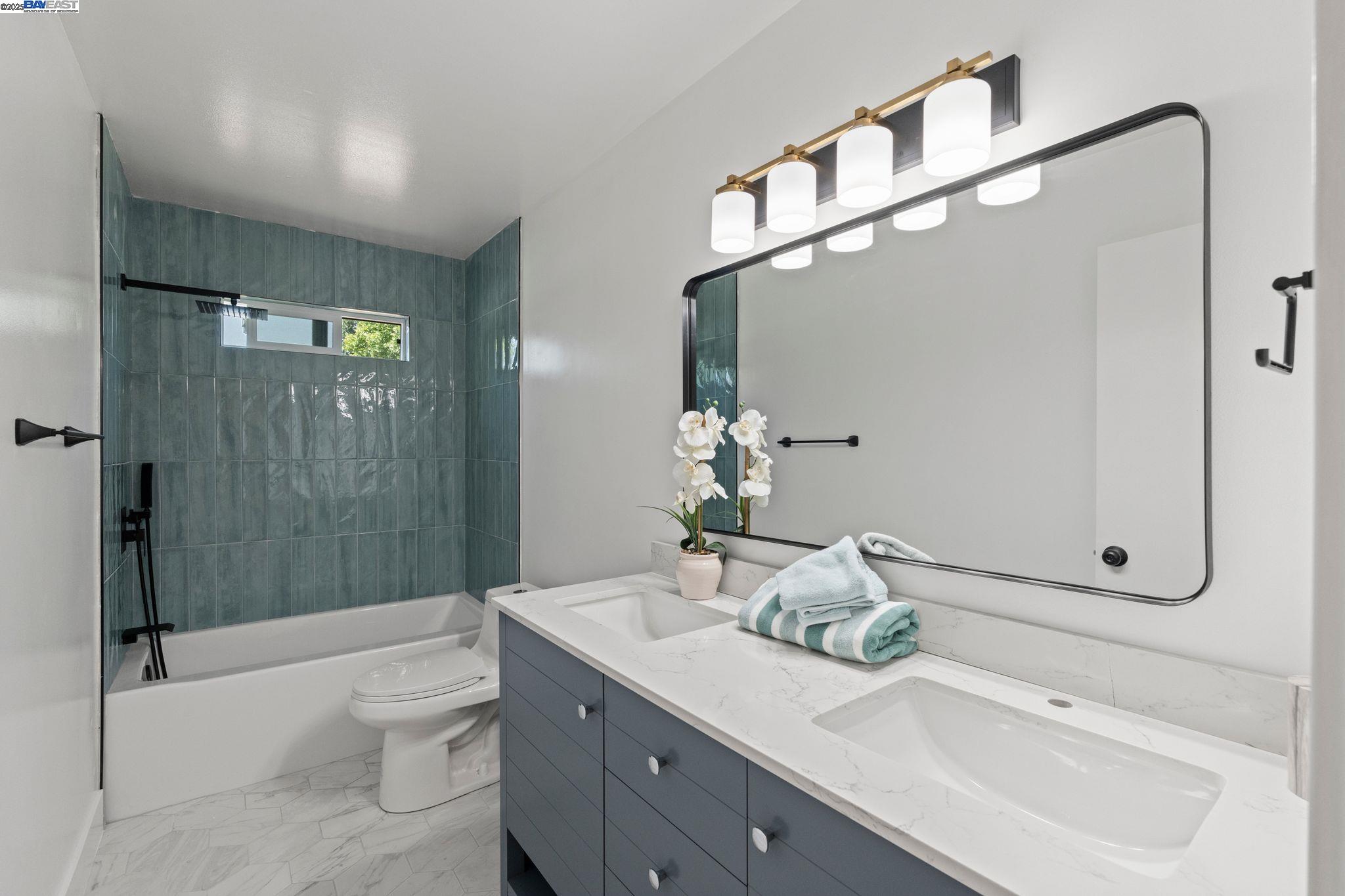 Detail Gallery Image 17 of 33 For 18878 Brickell Way, Castro Valley,  CA 94546 - 4 Beds | 3 Baths