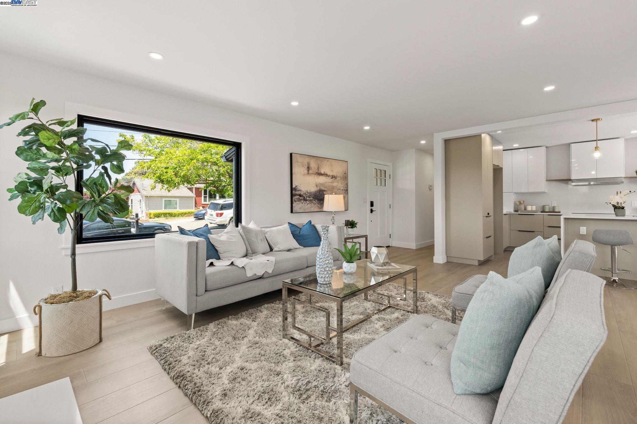 Detail Gallery Image 5 of 33 For 18878 Brickell Way, Castro Valley,  CA 94546 - 4 Beds | 3 Baths