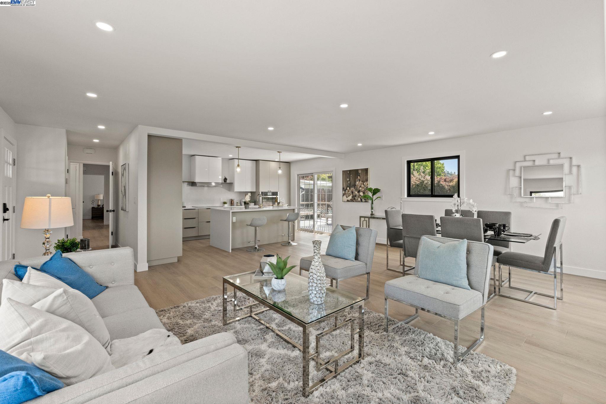 Detail Gallery Image 7 of 33 For 18878 Brickell Way, Castro Valley,  CA 94546 - 4 Beds | 3 Baths