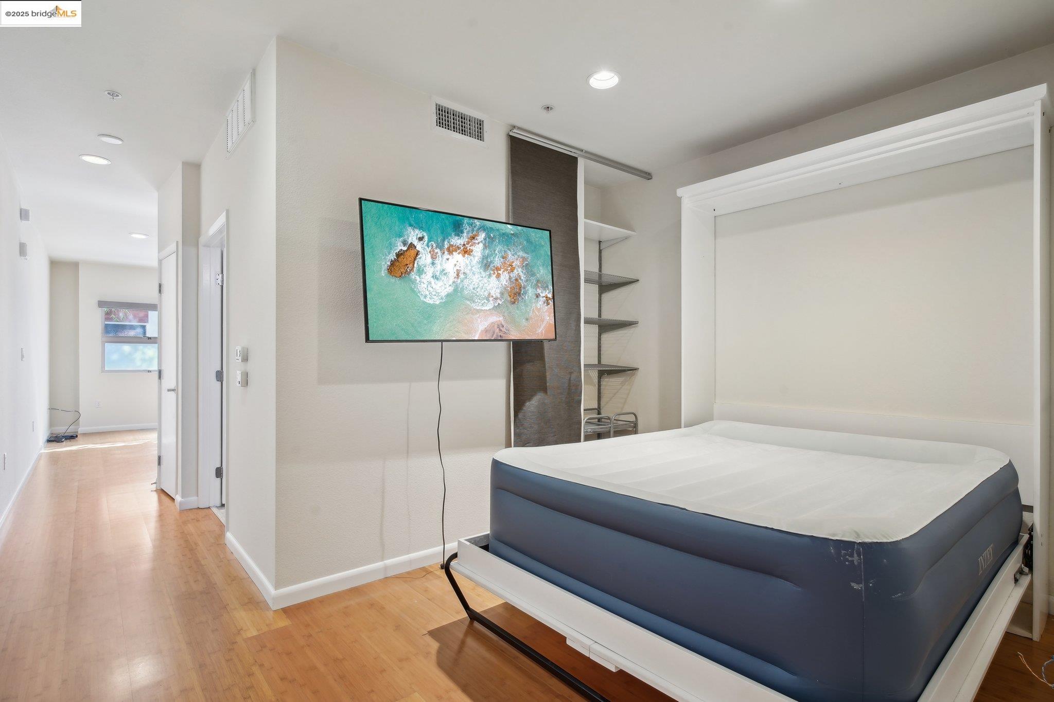 Detail Gallery Image 11 of 23 For 6466 Hollis St #236,  Emeryville,  CA 94608 - 1 Beds | 1 Baths