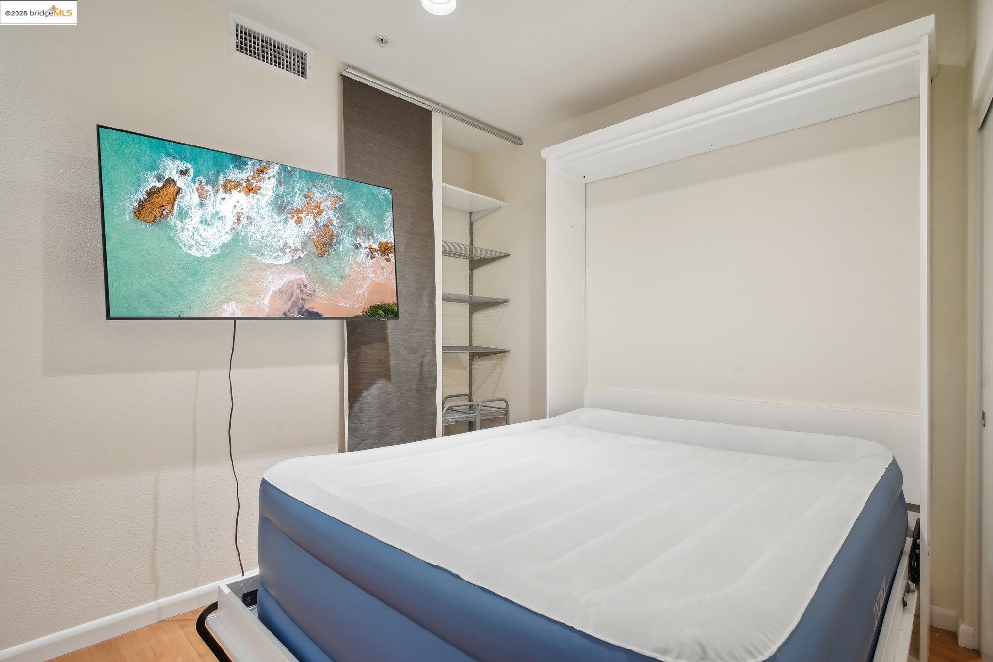 Detail Gallery Image 12 of 23 For 6466 Hollis St #236,  Emeryville,  CA 94608 - 1 Beds | 1 Baths