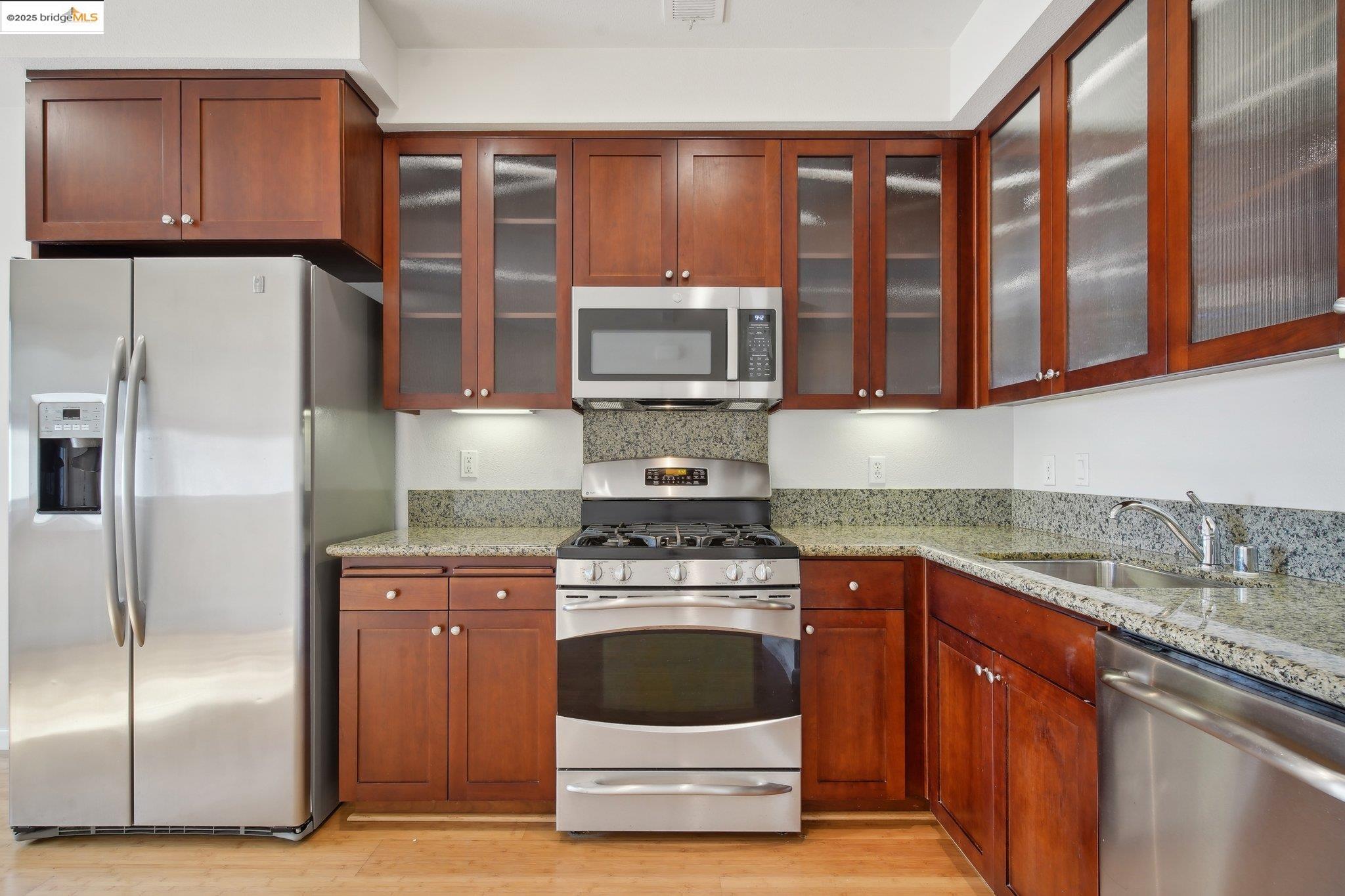 Detail Gallery Image 8 of 23 For 6466 Hollis St #236,  Emeryville,  CA 94608 - 1 Beds | 1 Baths