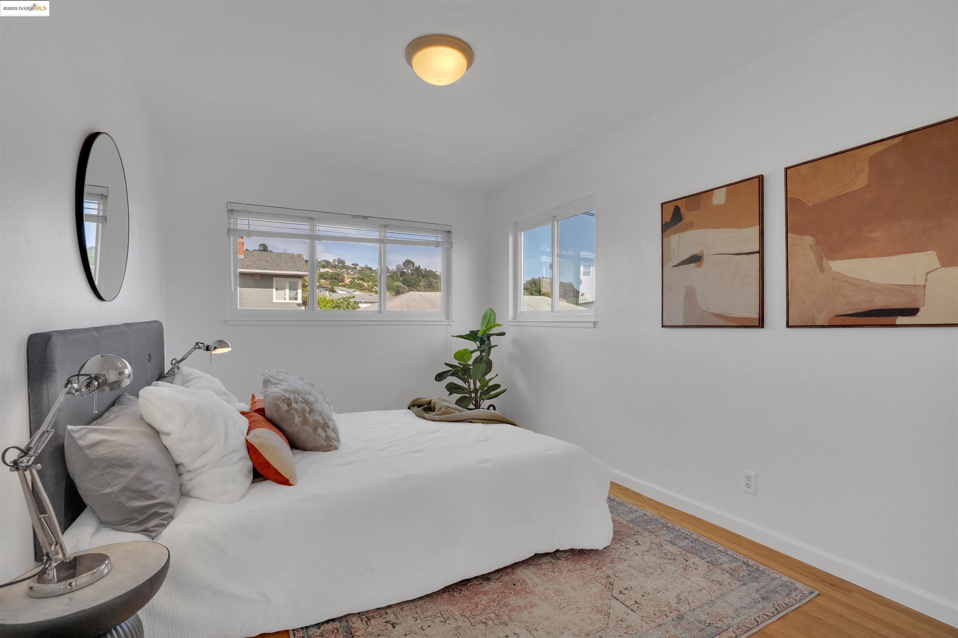 Detail Gallery Image 24 of 34 For 2023 Mira Vista Dr, El Cerrito,  CA 94530 - 4 Beds | 2/1 Baths