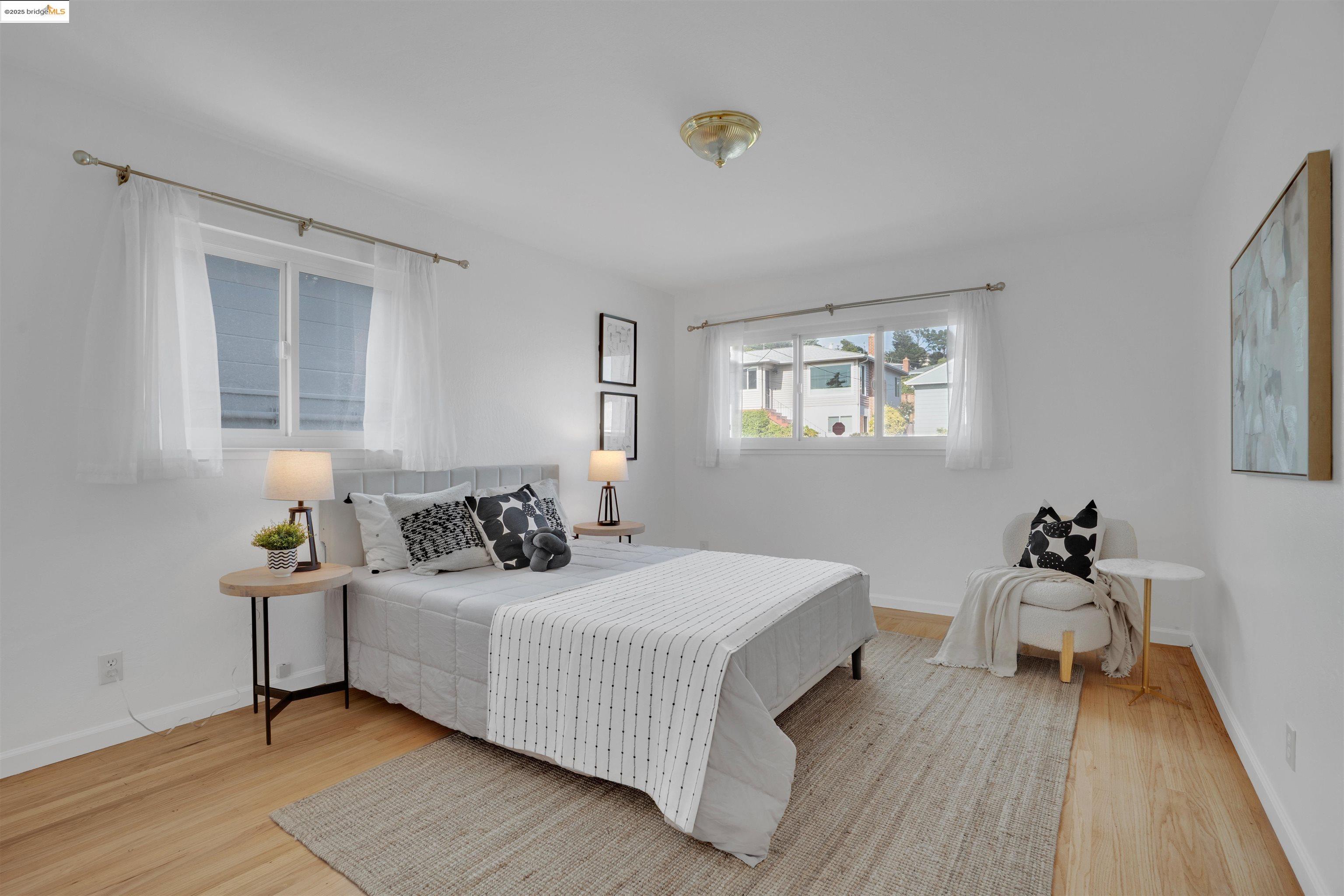 Detail Gallery Image 25 of 34 For 2023 Mira Vista Dr, El Cerrito,  CA 94530 - 4 Beds | 2/1 Baths
