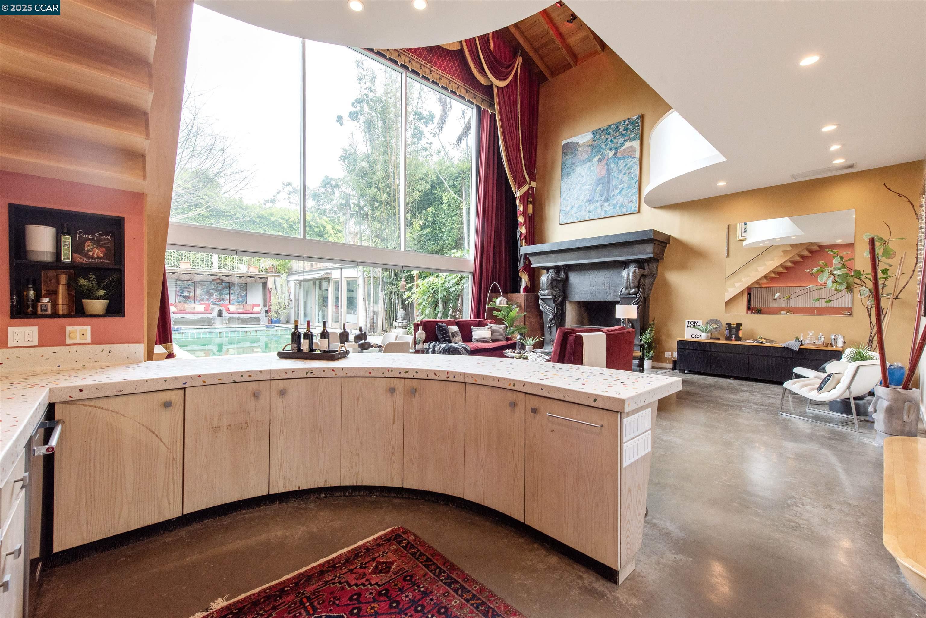 Detail Gallery Image 12 of 42 For 2228 Walnut Ave, –,  CA 90291 - 3 Beds | 3 Baths