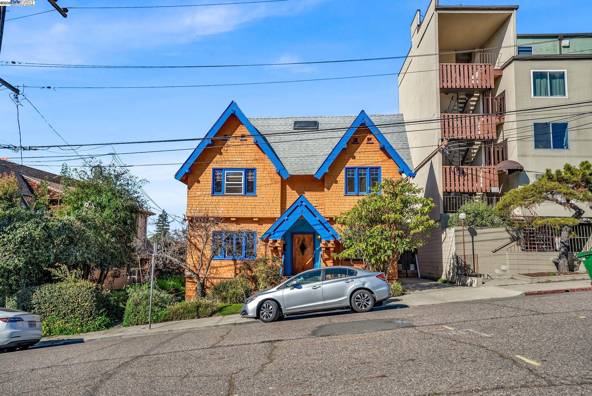 Detail Gallery Image 2 of 51 For 225-227 Orange Street, Oakland,  CA 94610 - – Beds | – Baths