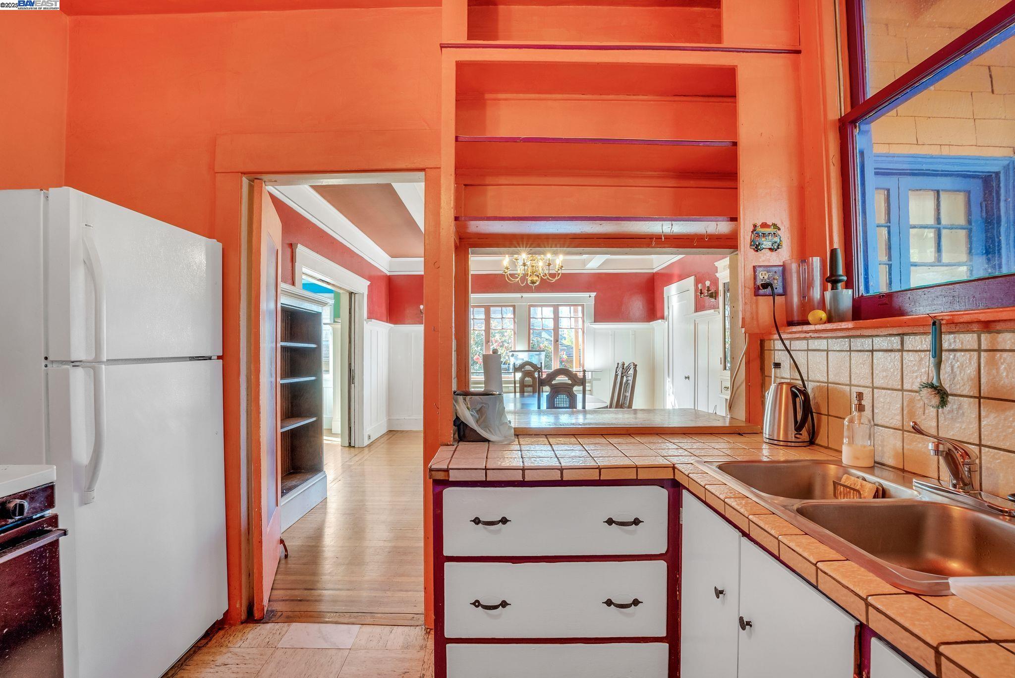 Detail Gallery Image 15 of 51 For 225-227 Orange Street, Oakland,  CA 94610 - – Beds | – Baths