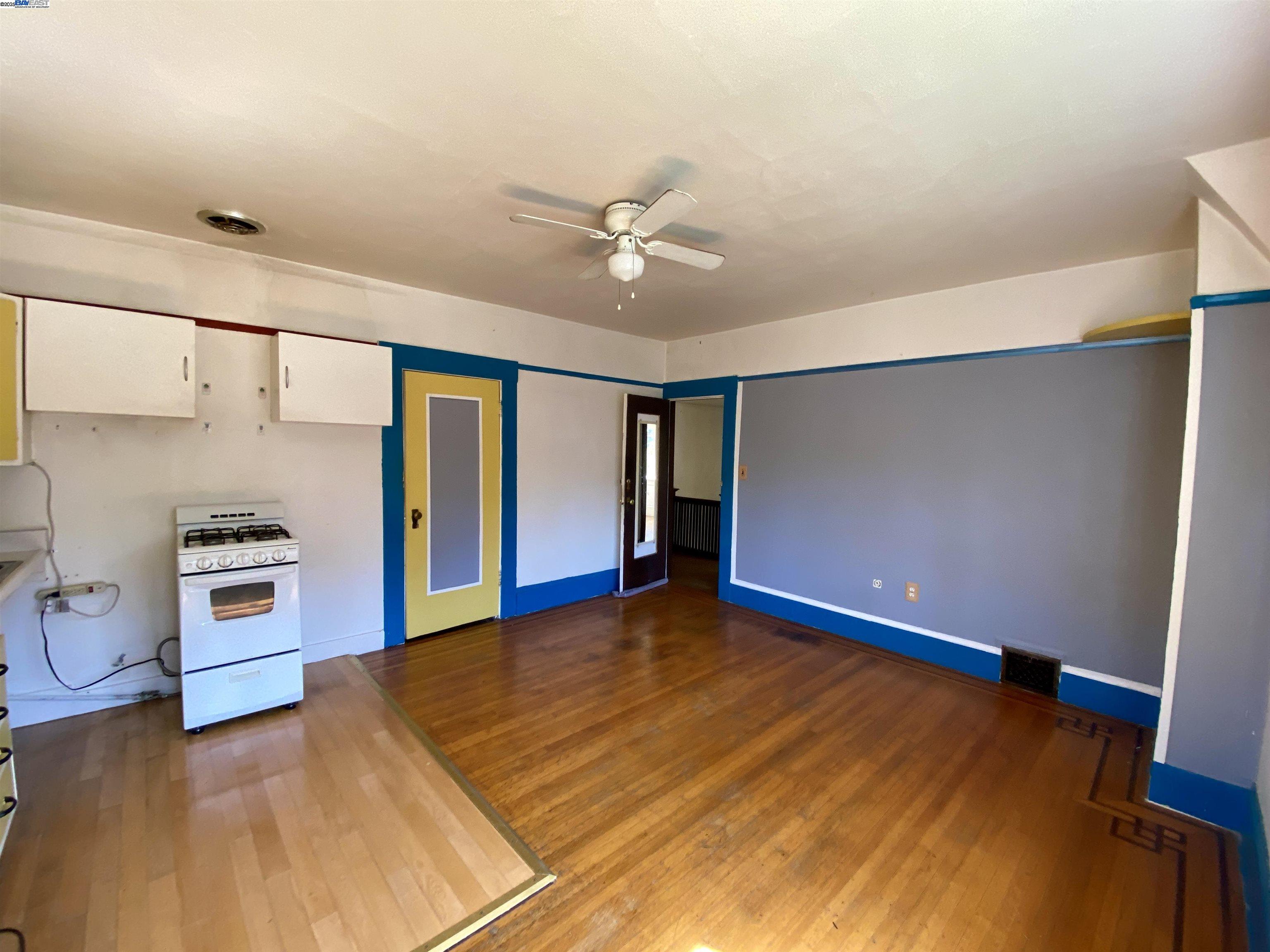 Detail Gallery Image 23 of 51 For 225-227 Orange Street, Oakland,  CA 94610 - – Beds | – Baths