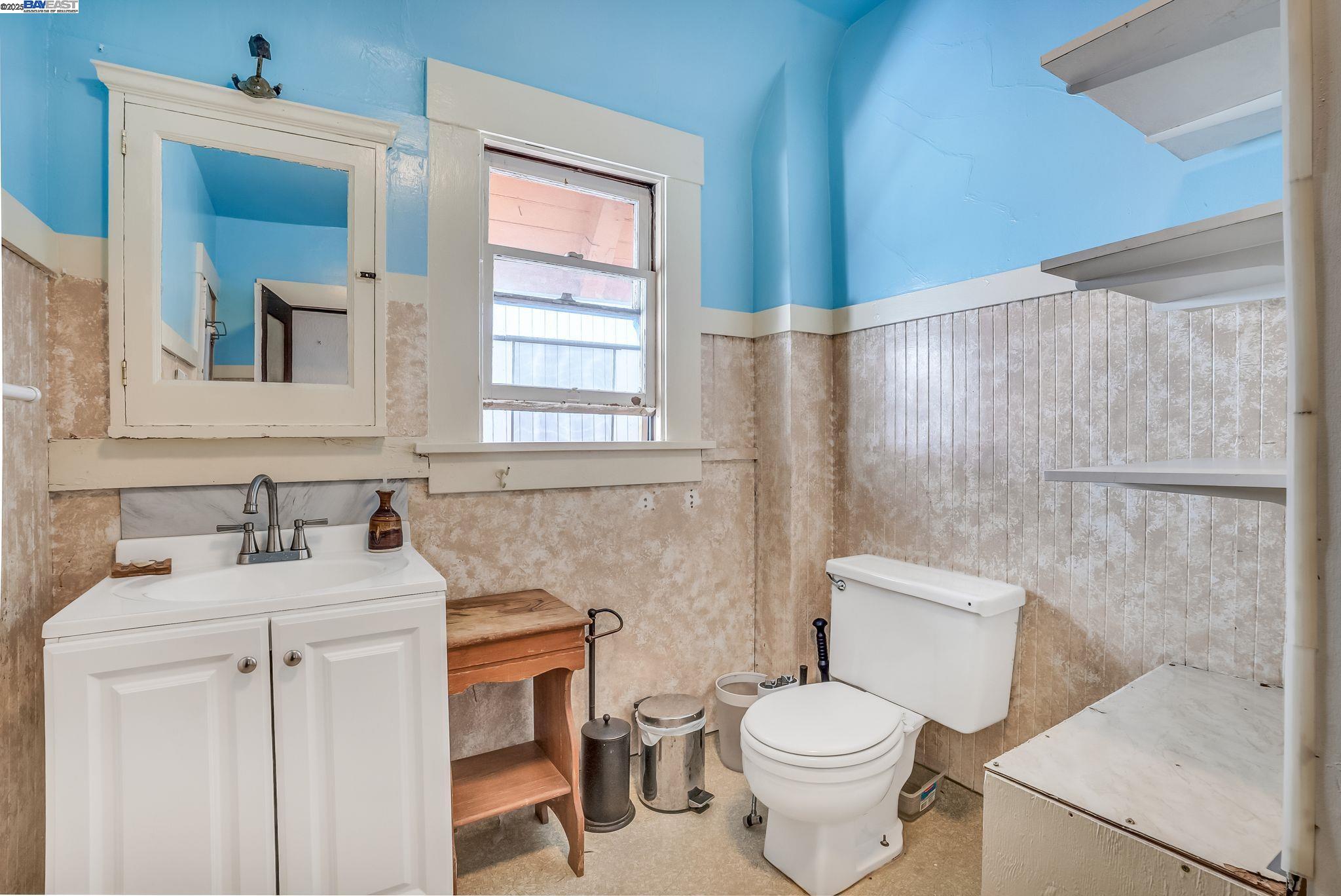 Detail Gallery Image 30 of 51 For 225-227 Orange Street, Oakland,  CA 94610 - – Beds | – Baths