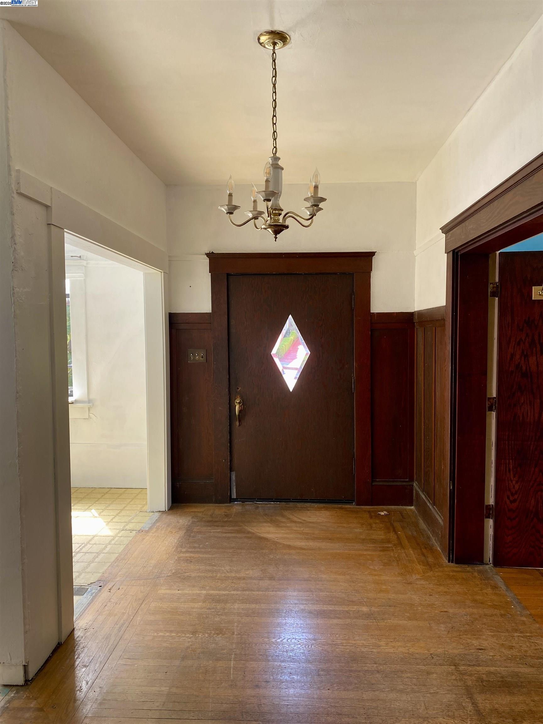 Detail Gallery Image 5 of 51 For 225-227 Orange Street, Oakland,  CA 94610 - – Beds | – Baths