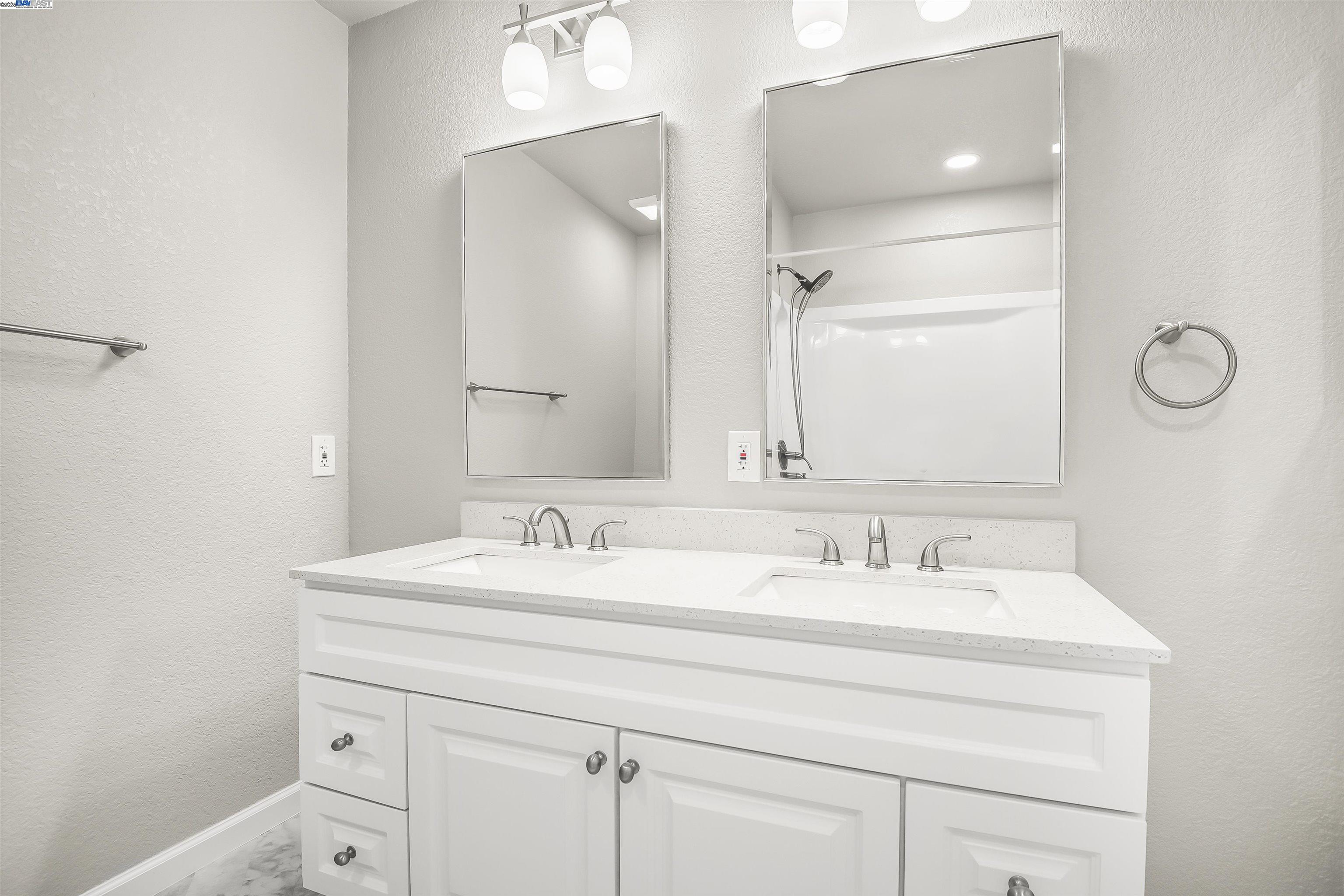 Photo #33: 41097826 Listing: Photo #33