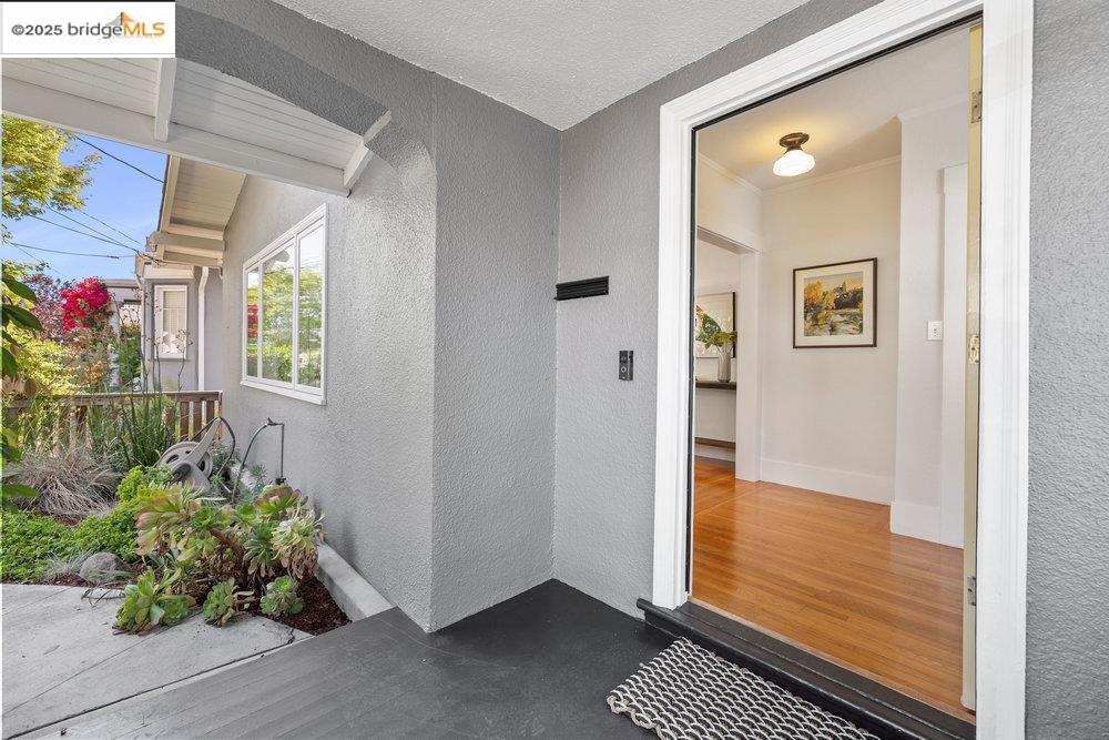 Detail Gallery Image 15 of 59 For 3941 Elston Ave, Oakland,  CA 94602 - 2 Beds | 2 Baths