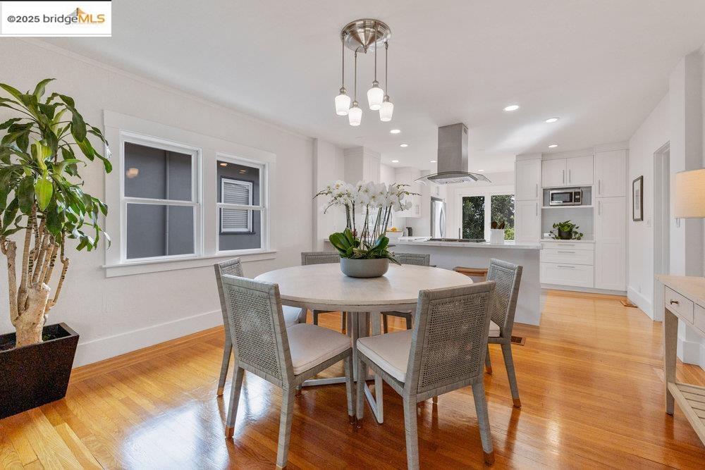 Detail Gallery Image 22 of 59 For 3941 Elston Ave, Oakland,  CA 94602 - 2 Beds | 2 Baths