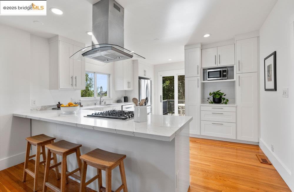 Detail Gallery Image 23 of 59 For 3941 Elston Ave, Oakland,  CA 94602 - 2 Beds | 2 Baths
