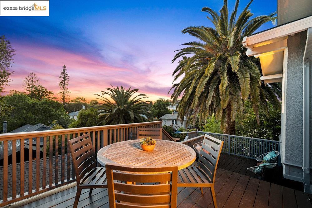 Detail Gallery Image 4 of 59 For 3941 Elston Ave, Oakland,  CA 94602 - 2 Beds | 2 Baths