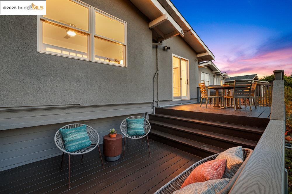 Detail Gallery Image 5 of 59 For 3941 Elston Ave, Oakland,  CA 94602 - 2 Beds | 2 Baths