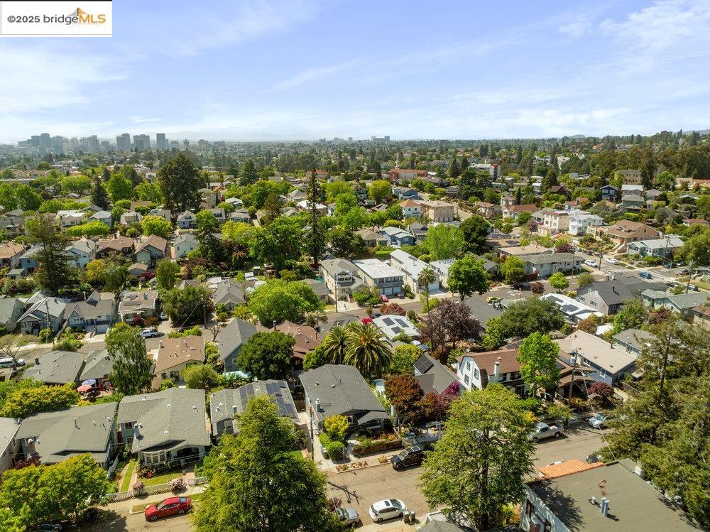 Detail Gallery Image 58 of 59 For 3941 Elston Ave, Oakland,  CA 94602 - 2 Beds | 2 Baths