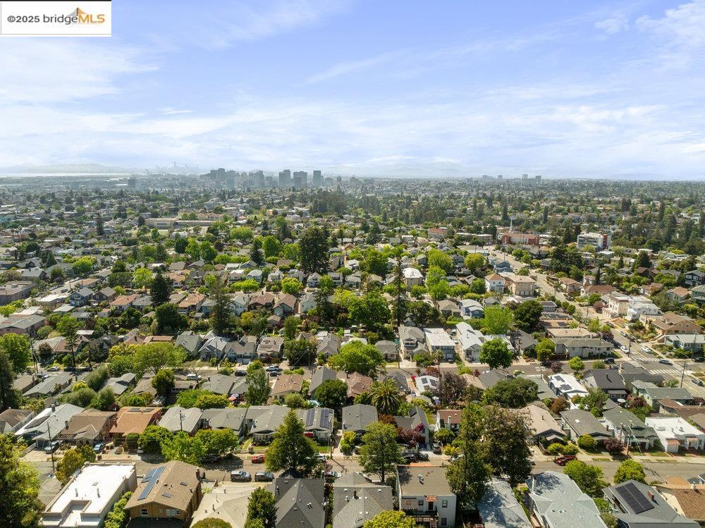 Detail Gallery Image 59 of 59 For 3941 Elston Ave, Oakland,  CA 94602 - 2 Beds | 2 Baths
