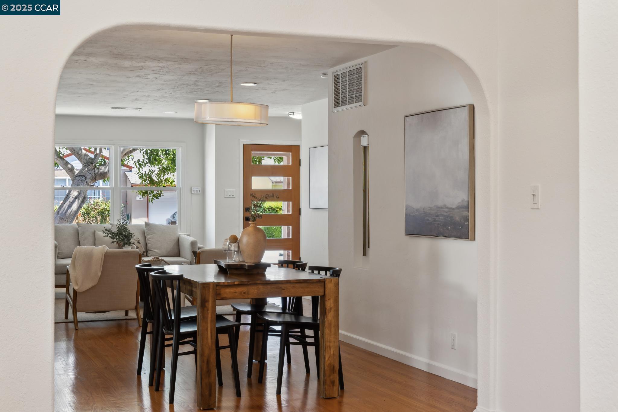 Detail Gallery Image 11 of 44 For 1617 139th Ave, San Leandro,  CA 94578 - 3 Beds | 2 Baths