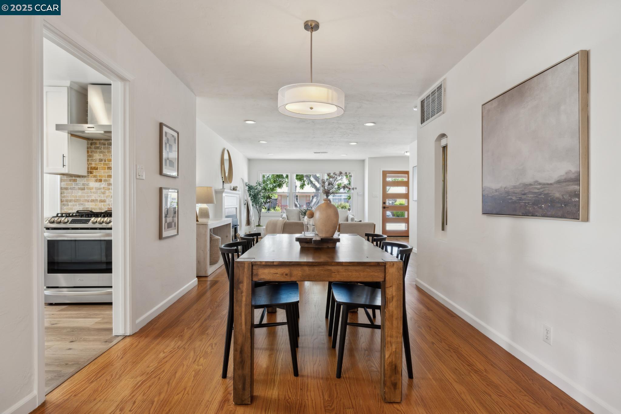 Detail Gallery Image 12 of 44 For 1617 139th Ave, San Leandro,  CA 94578 - 3 Beds | 2 Baths