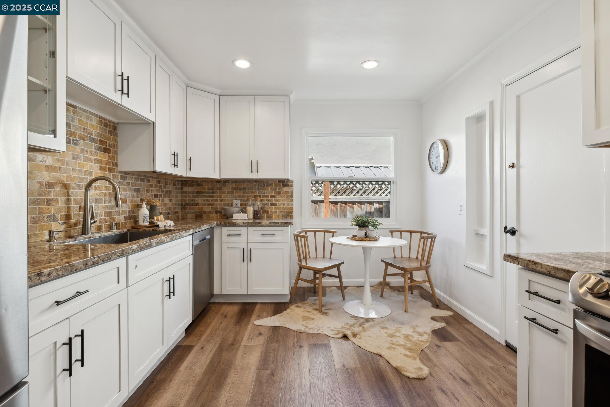 Detail Gallery Image 14 of 44 For 1617 139th Ave, San Leandro,  CA 94578 - 3 Beds | 2 Baths