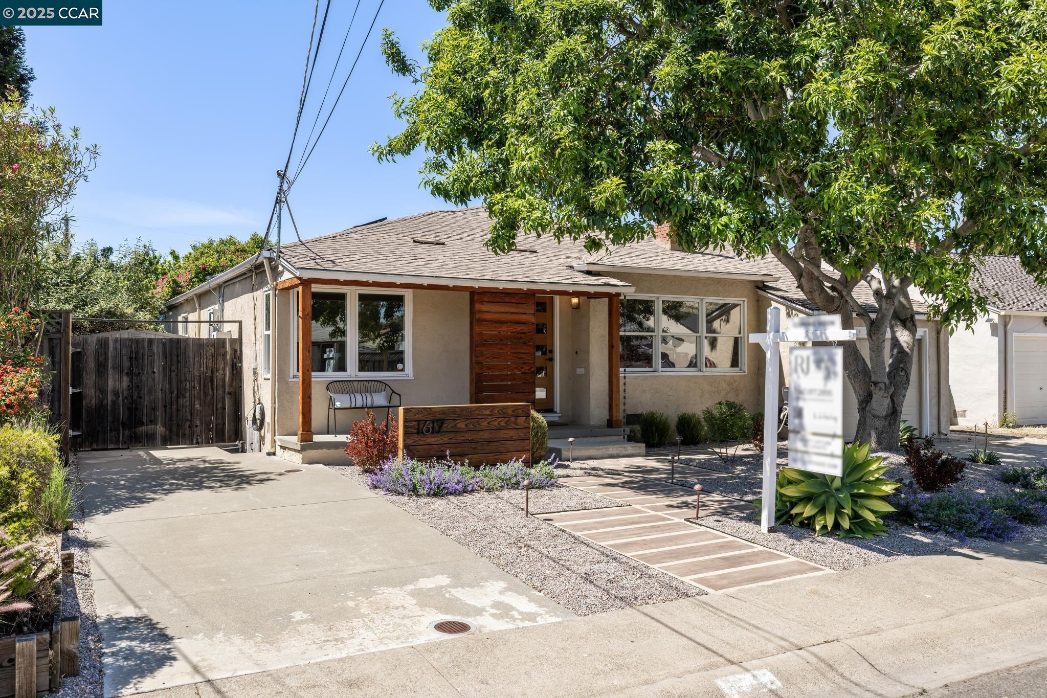Detail Gallery Image 3 of 44 For 1617 139th Ave, San Leandro,  CA 94578 - 3 Beds | 2 Baths