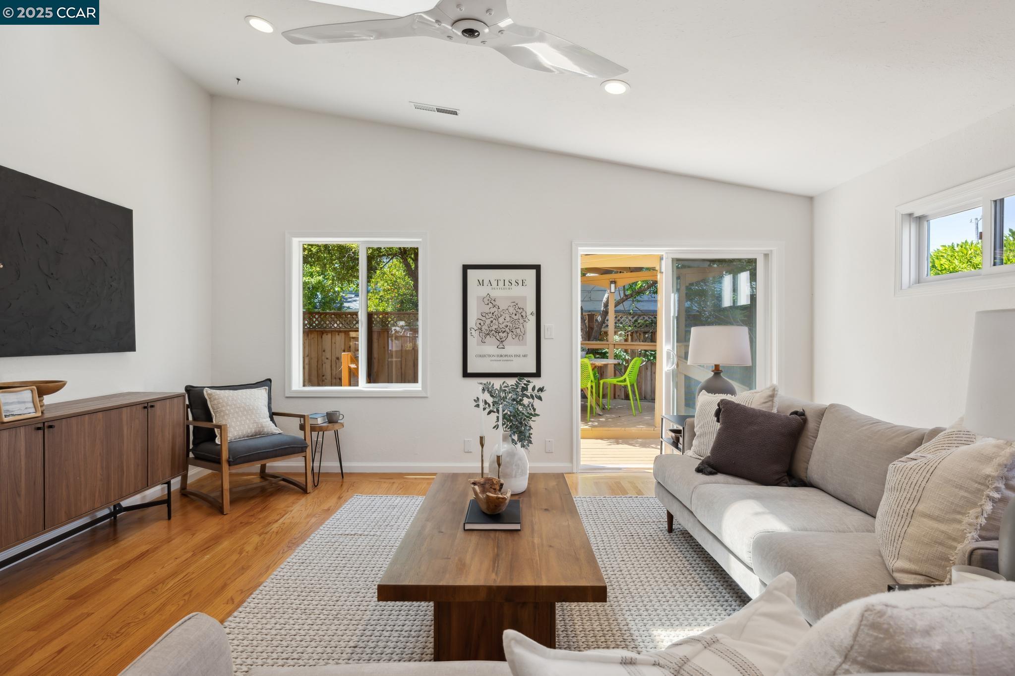 Detail Gallery Image 21 of 44 For 1617 139th Ave, San Leandro,  CA 94578 - 3 Beds | 2 Baths