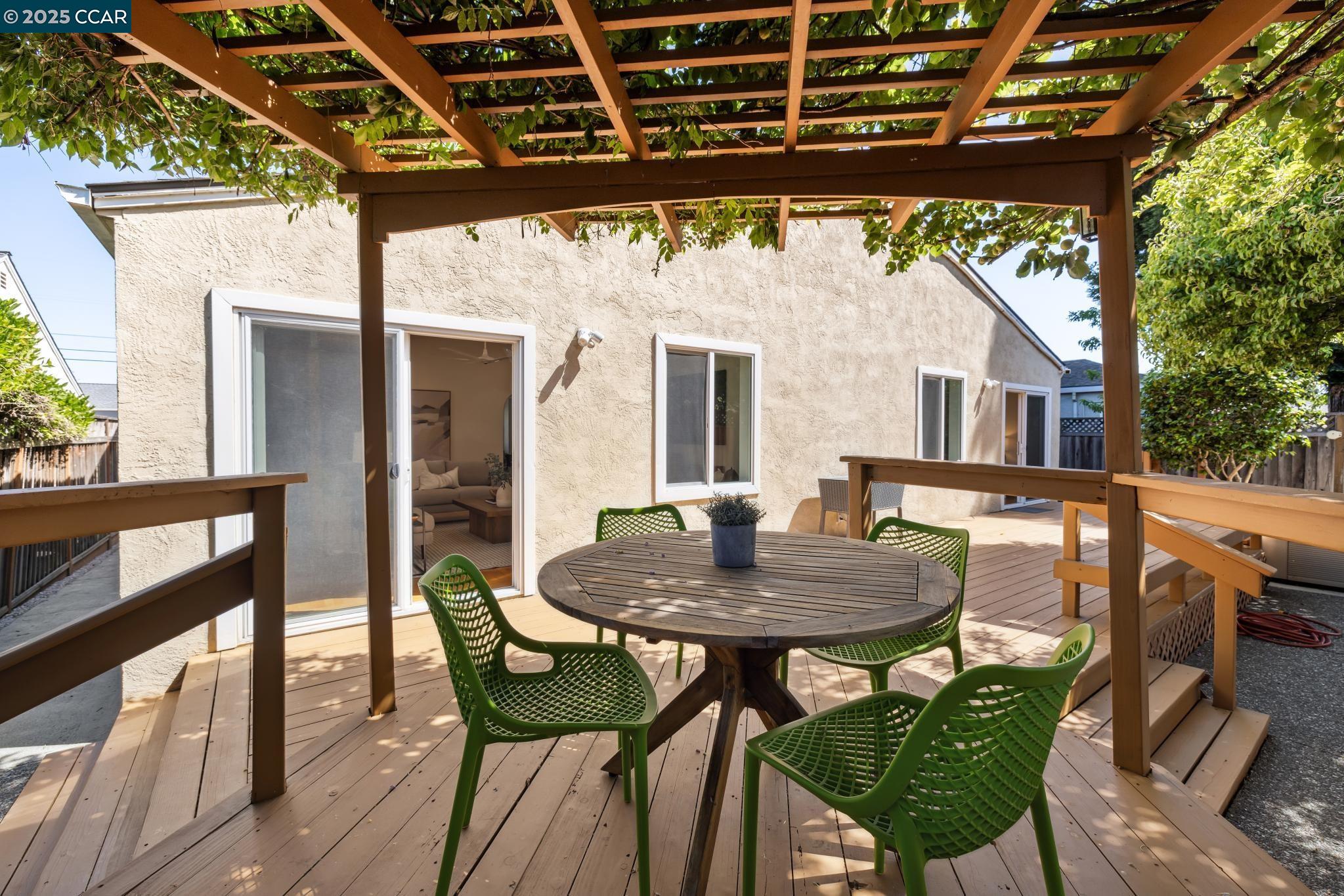 Detail Gallery Image 37 of 44 For 1617 139th Ave, San Leandro,  CA 94578 - 3 Beds | 2 Baths