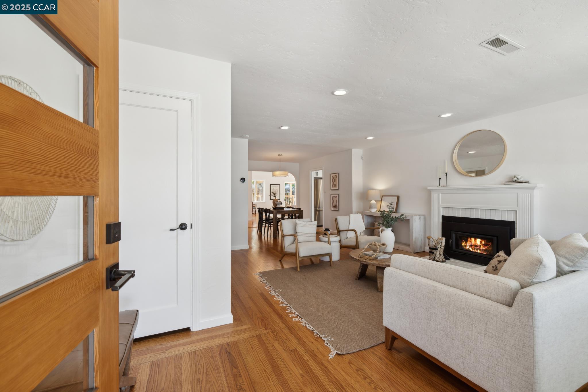 Detail Gallery Image 5 of 44 For 1617 139th Ave, San Leandro,  CA 94578 - 3 Beds | 2 Baths