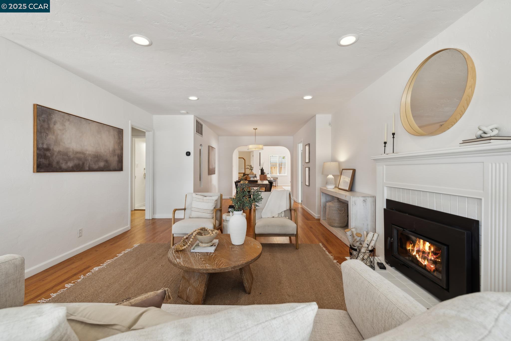 Detail Gallery Image 8 of 44 For 1617 139th Ave, San Leandro,  CA 94578 - 3 Beds | 2 Baths