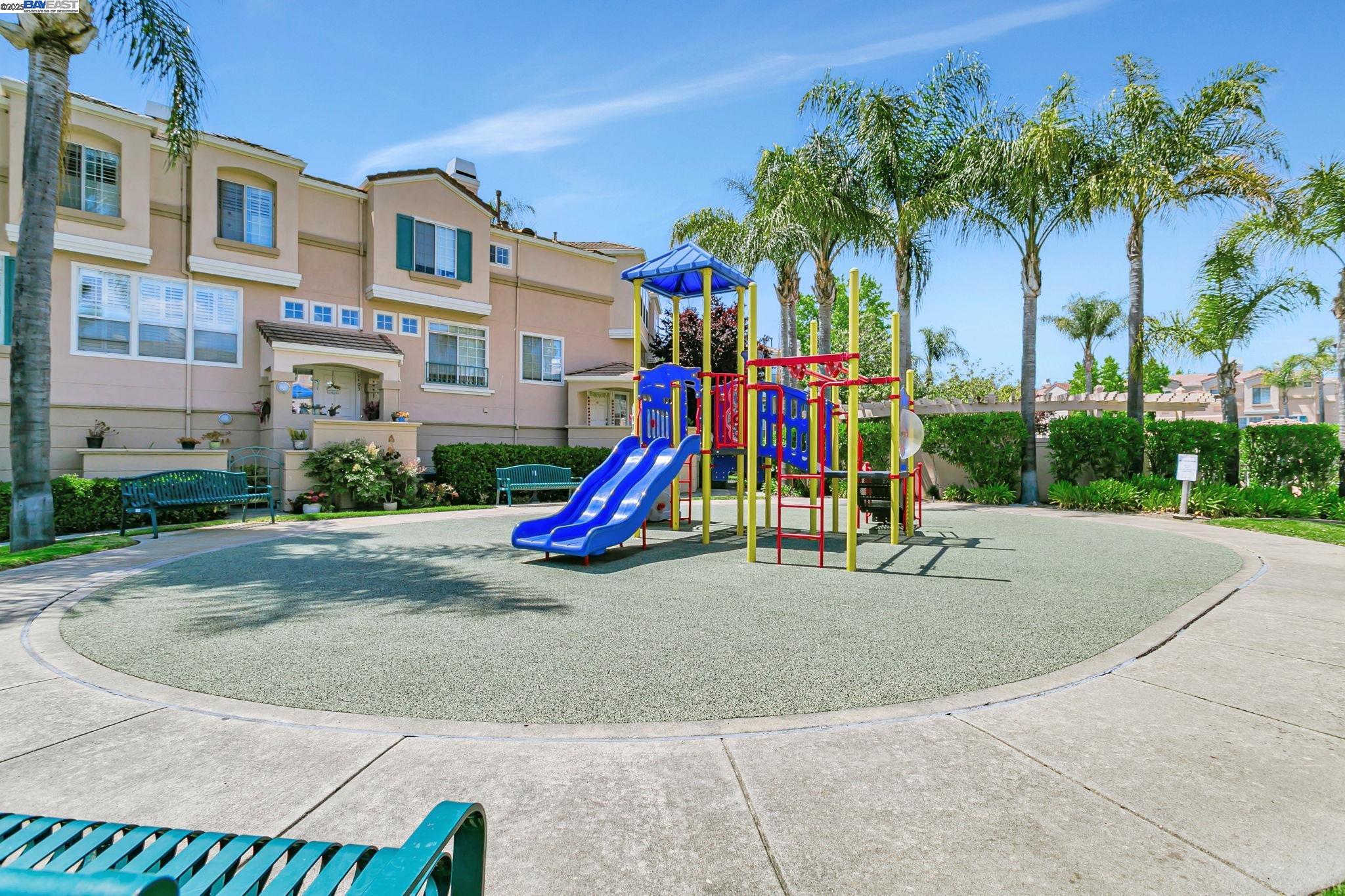 Detail Gallery Image 34 of 37 For 1478 Los Buellis Way, Milpitas,  CA 95035 - 2 Beds | 2/1 Baths