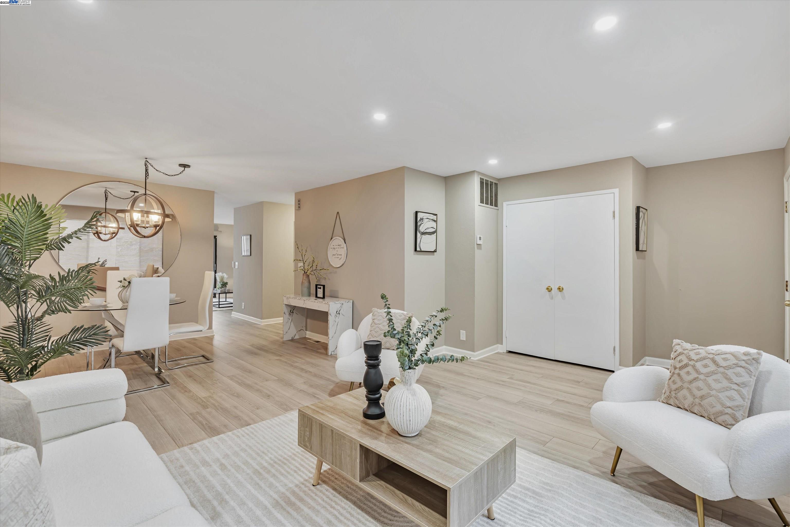 Detail Gallery Image 1 of 36 For 32 Parkview Ter, San Pablo,  CA 94806 - 3 Beds | 2/1 Baths