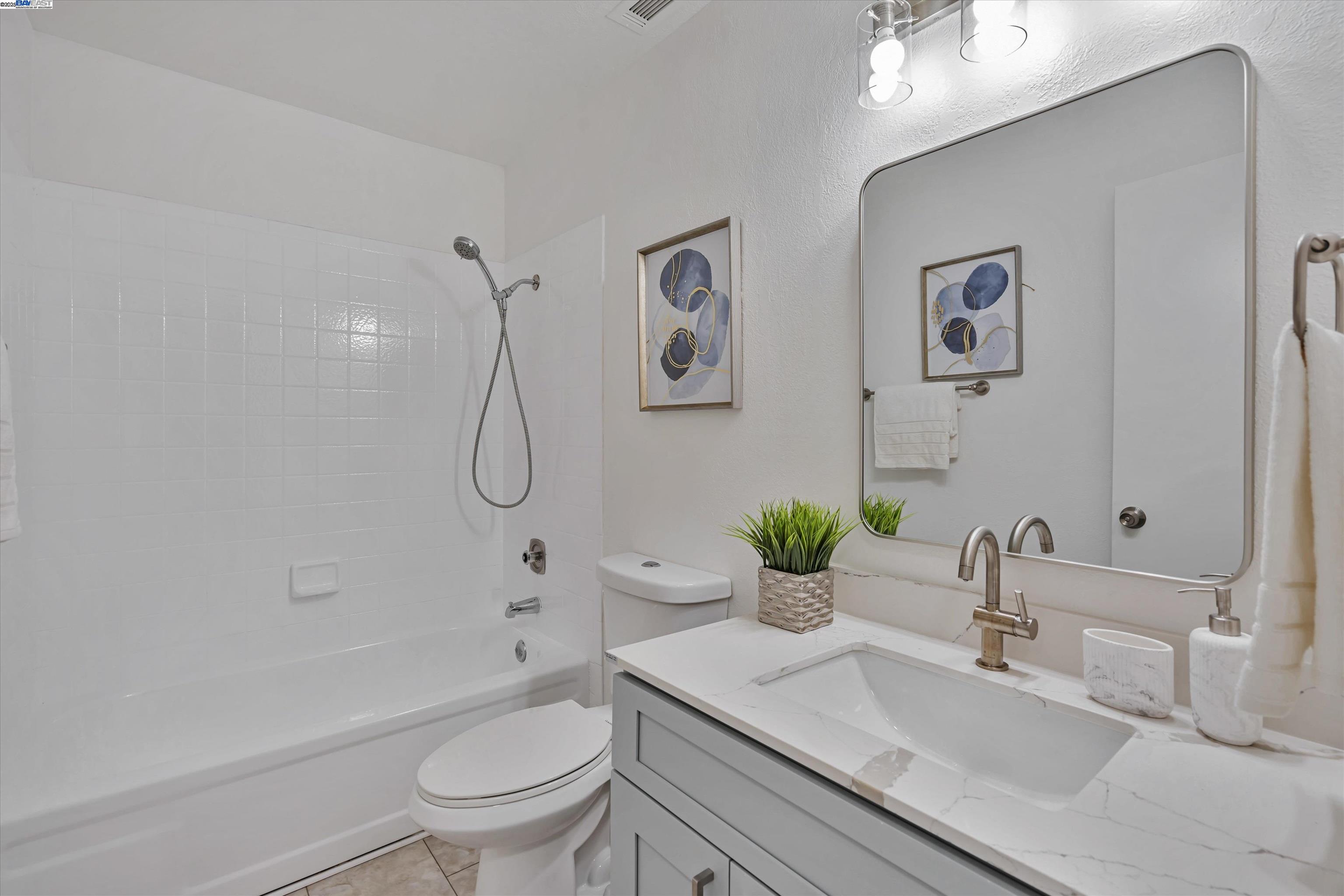 Detail Gallery Image 27 of 36 For 32 Parkview Ter, San Pablo,  CA 94806 - 3 Beds | 2/1 Baths