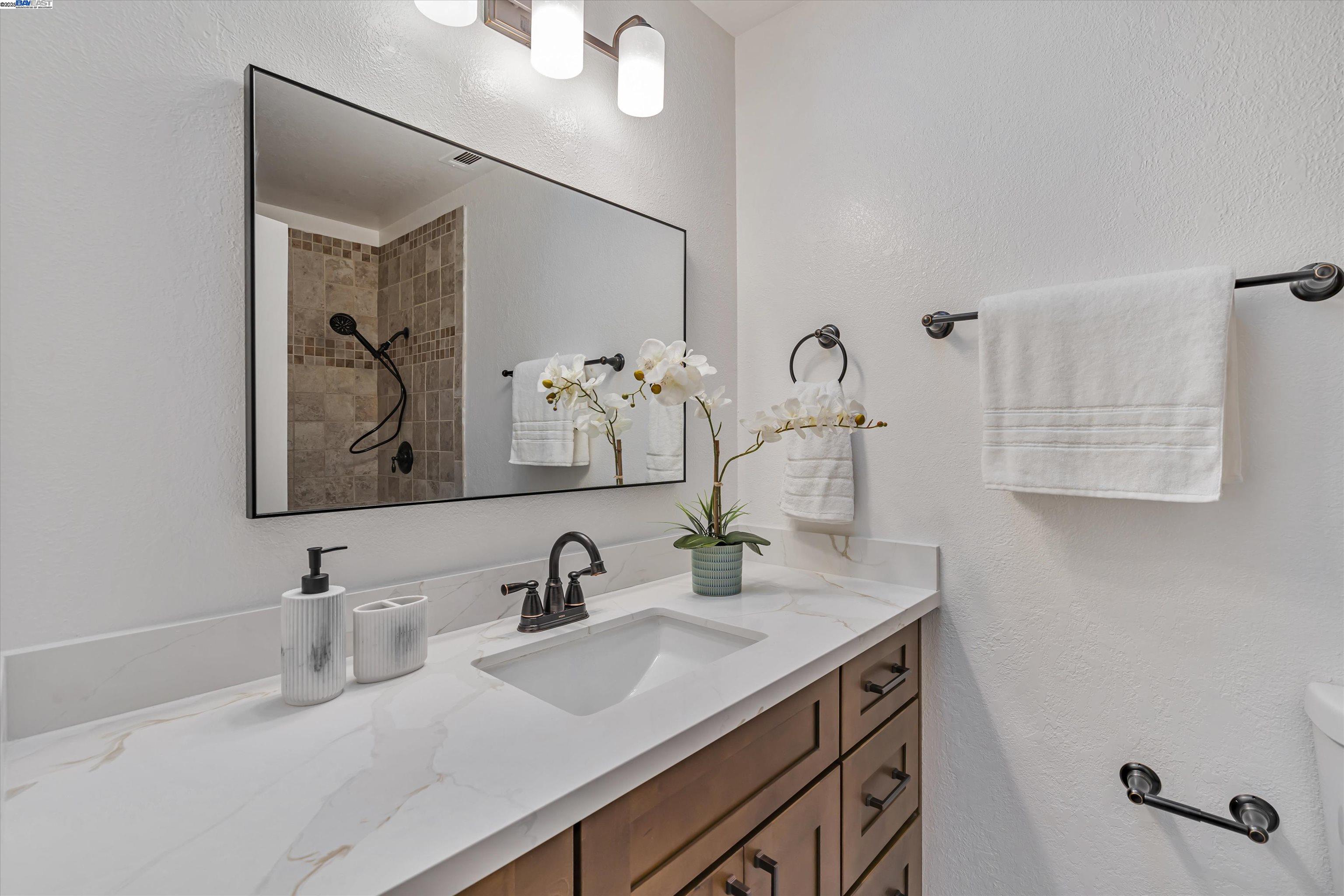 Detail Gallery Image 32 of 36 For 32 Parkview Ter, San Pablo,  CA 94806 - 3 Beds | 2/1 Baths