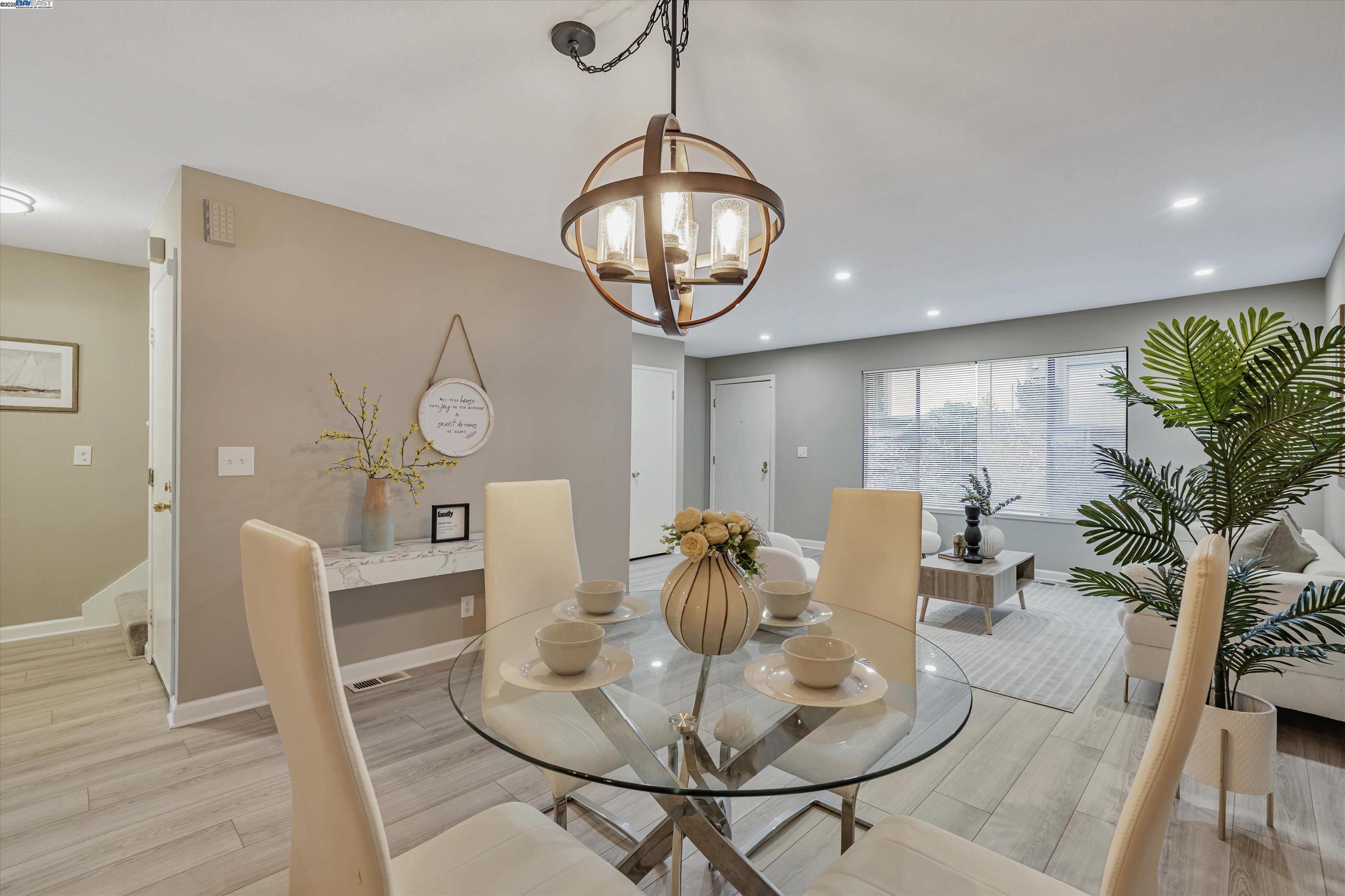 Detail Gallery Image 6 of 36 For 32 Parkview Ter, San Pablo,  CA 94806 - 3 Beds | 2/1 Baths
