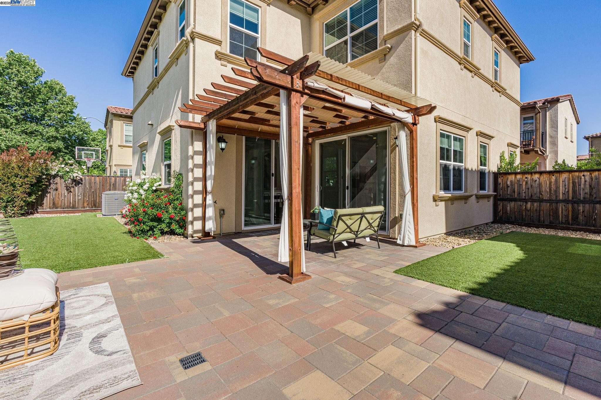 Detail Gallery Image 40 of 59 For 905 S Monarch Rd, San Ramon,  CA 94582 - 4 Beds | 3 Baths
