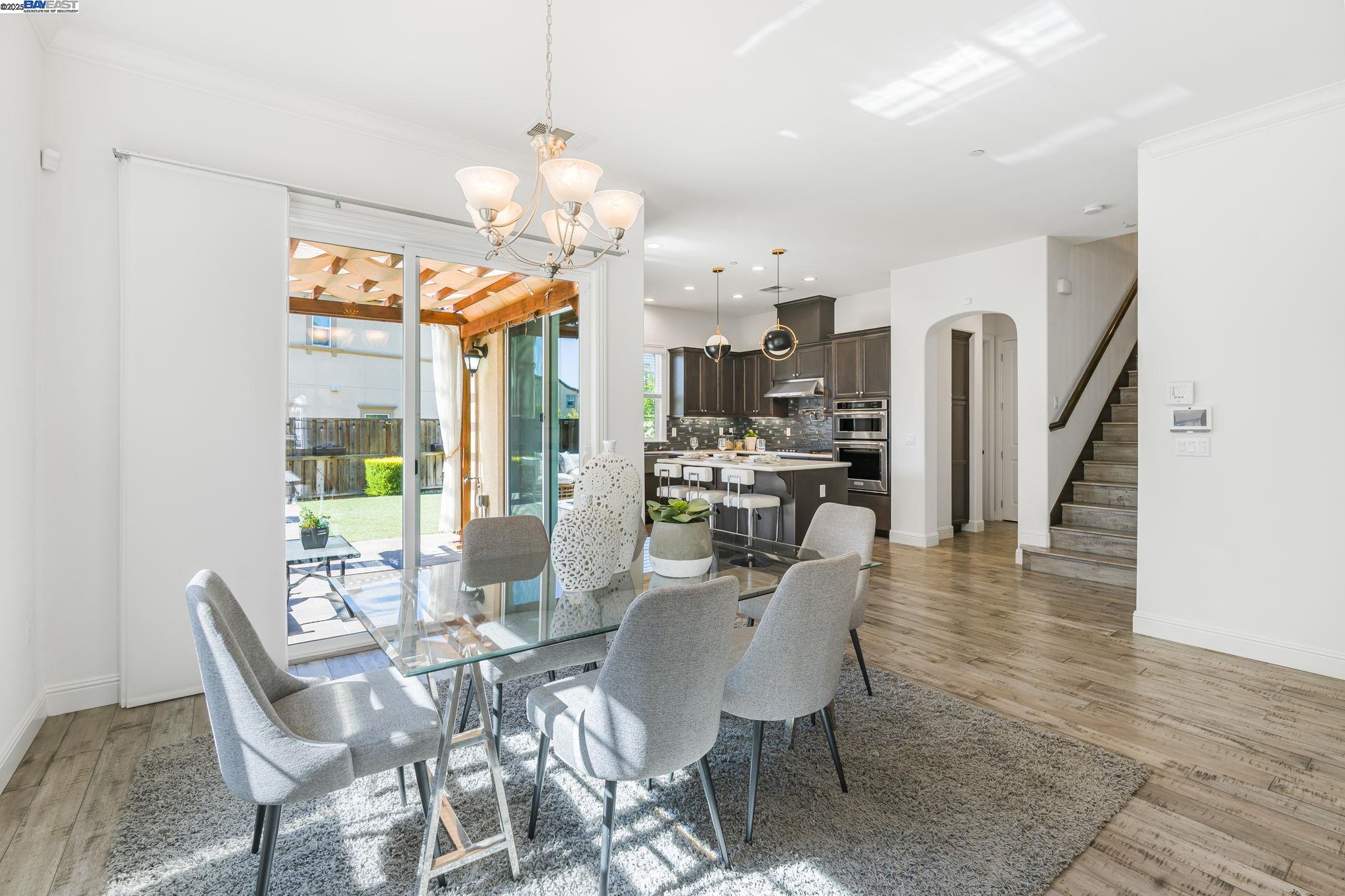 Detail Gallery Image 9 of 59 For 905 S Monarch Rd, San Ramon,  CA 94582 - 4 Beds | 3 Baths