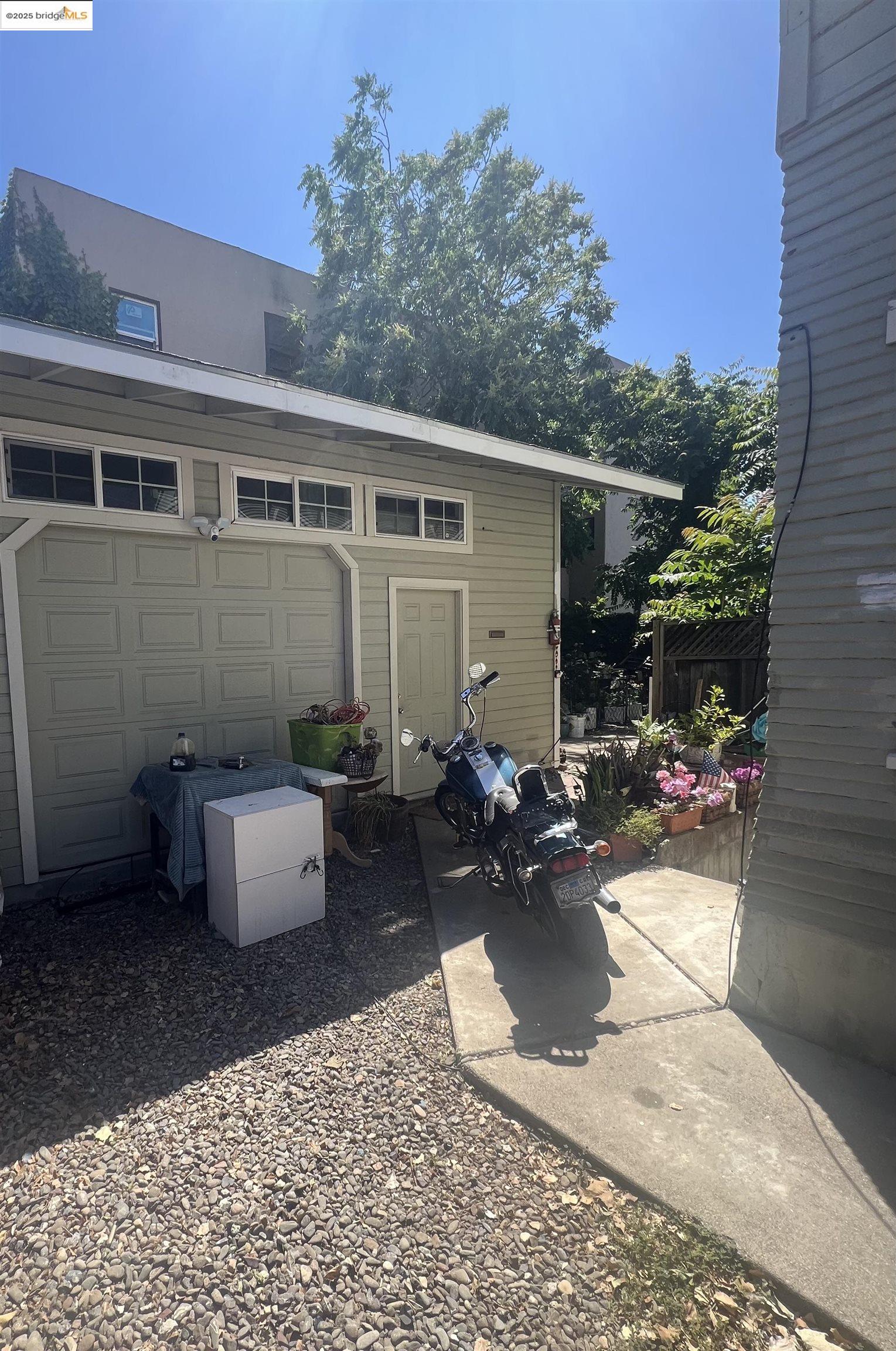 Detail Gallery Image 13 of 26 For 619 W 6th St, Antioch,  CA 94509 - 3 Beds | 2 Baths