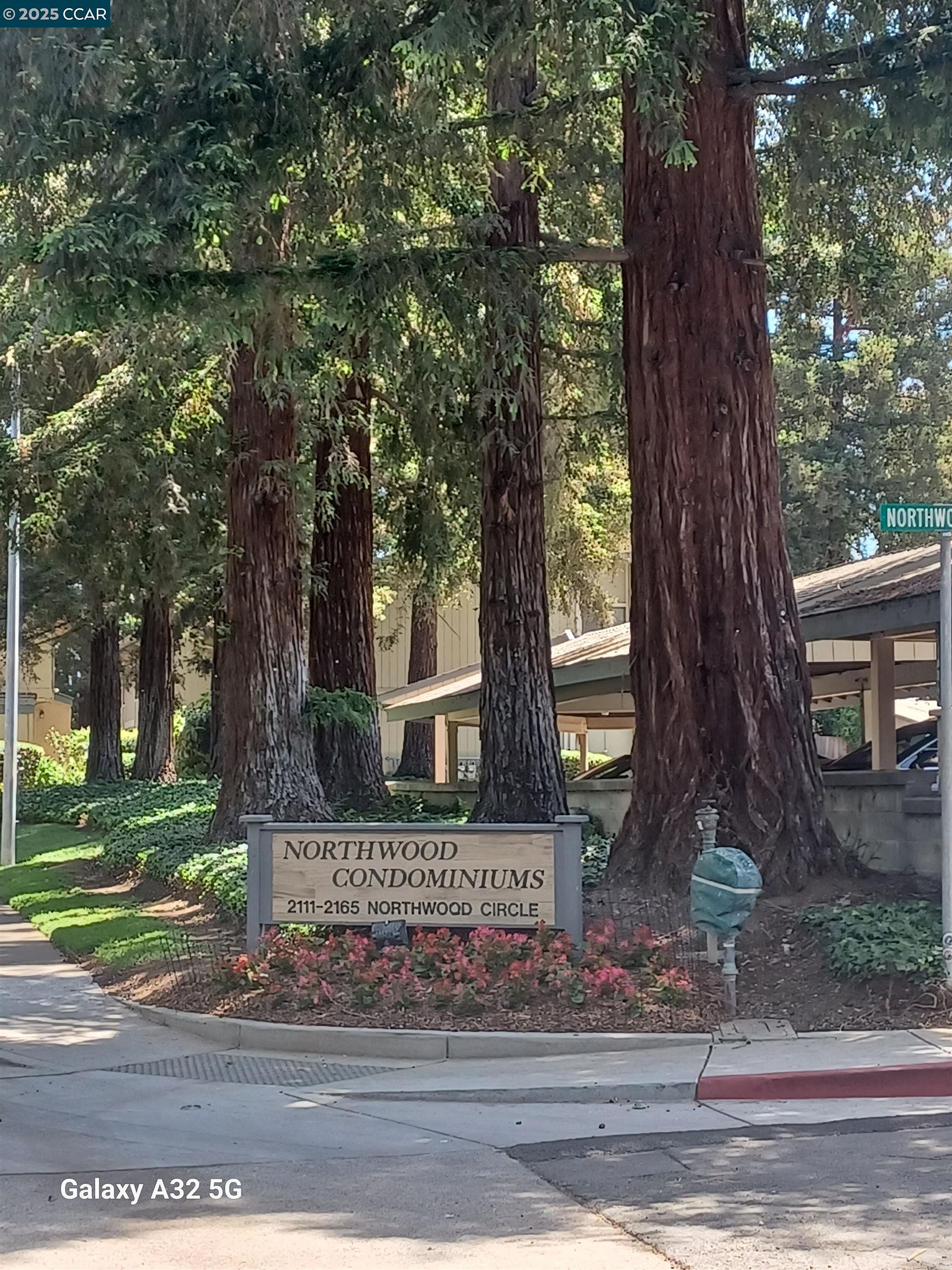 More Details about MLS # 41097849 : 2155 NORTHWOOD CIR # D