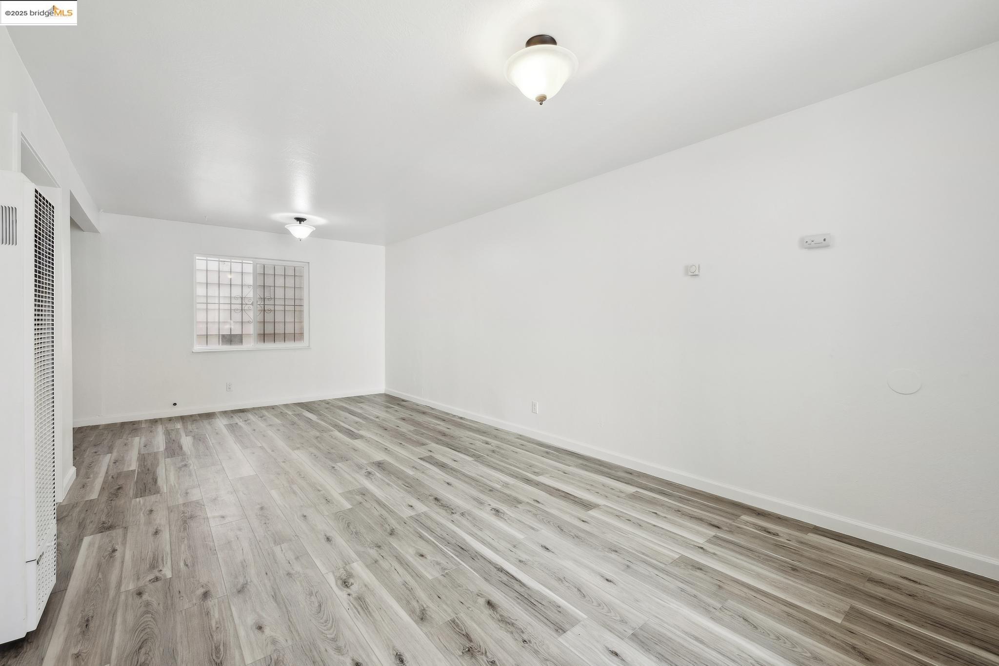 Detail Gallery Image 13 of 52 For 2523 Mason St, Oakland,  CA 94605 - – Beds | – Baths