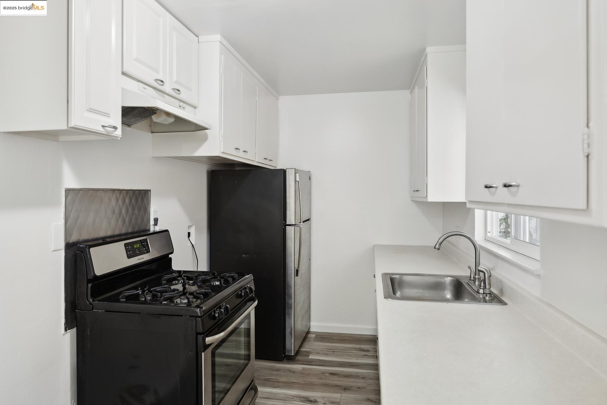 Detail Gallery Image 16 of 52 For 2523 Mason St, Oakland,  CA 94605 - – Beds | – Baths