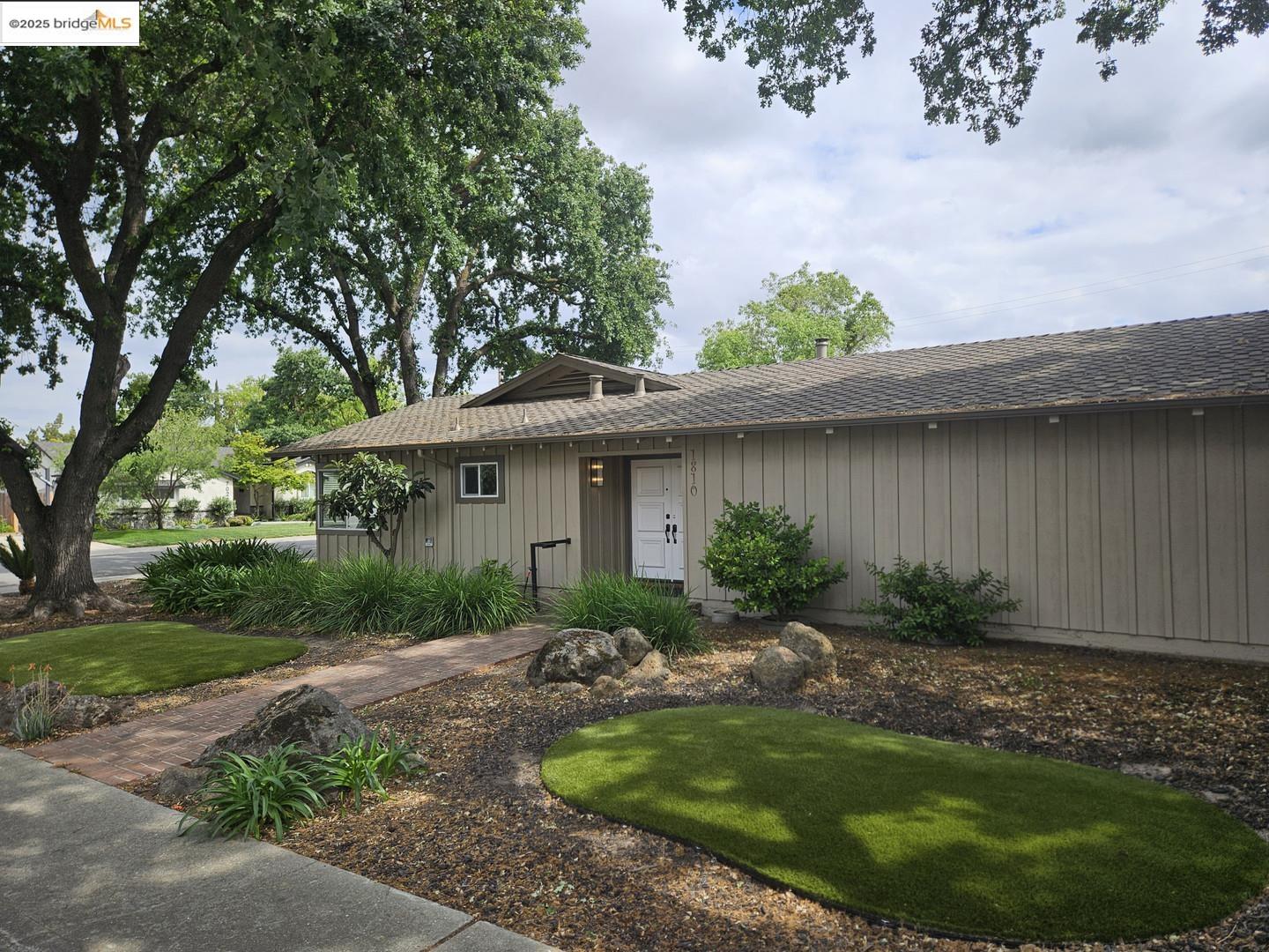 Detail Gallery Image 6 of 46 For 1810 Mcdowell Way, Stockton,  CA 95207 - 4 Beds | 2 Baths