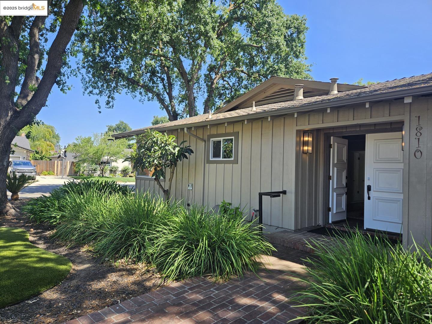 Detail Gallery Image 7 of 46 For 1810 Mcdowell Way, Stockton,  CA 95207 - 4 Beds | 2 Baths