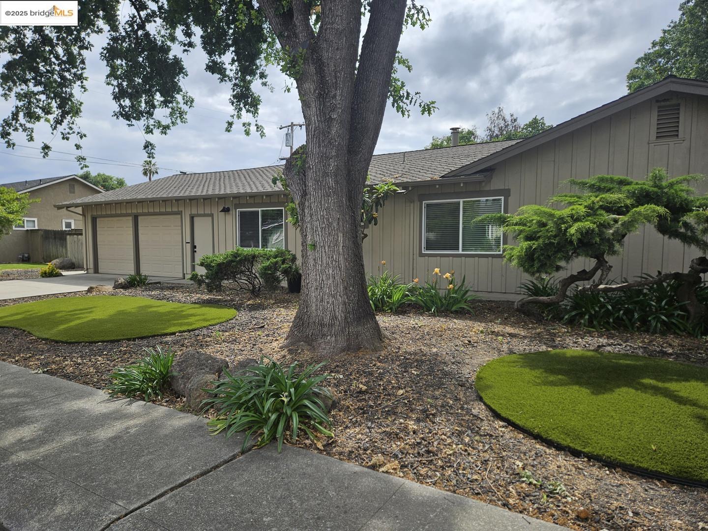 Detail Gallery Image 8 of 46 For 1810 Mcdowell Way, Stockton,  CA 95207 - 4 Beds | 2 Baths