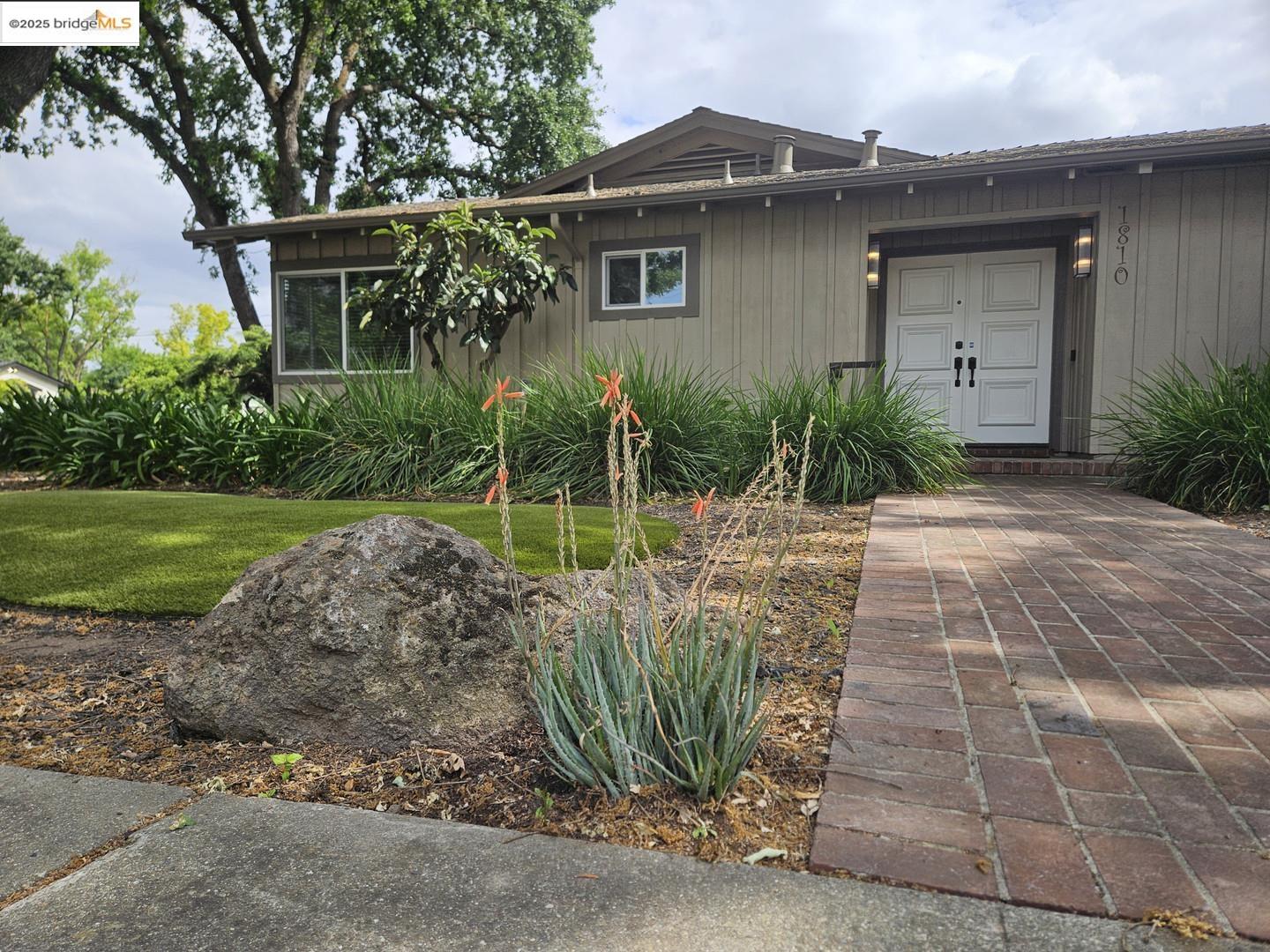 Detail Gallery Image 9 of 46 For 1810 Mcdowell Way, Stockton,  CA 95207 - 4 Beds | 2 Baths
