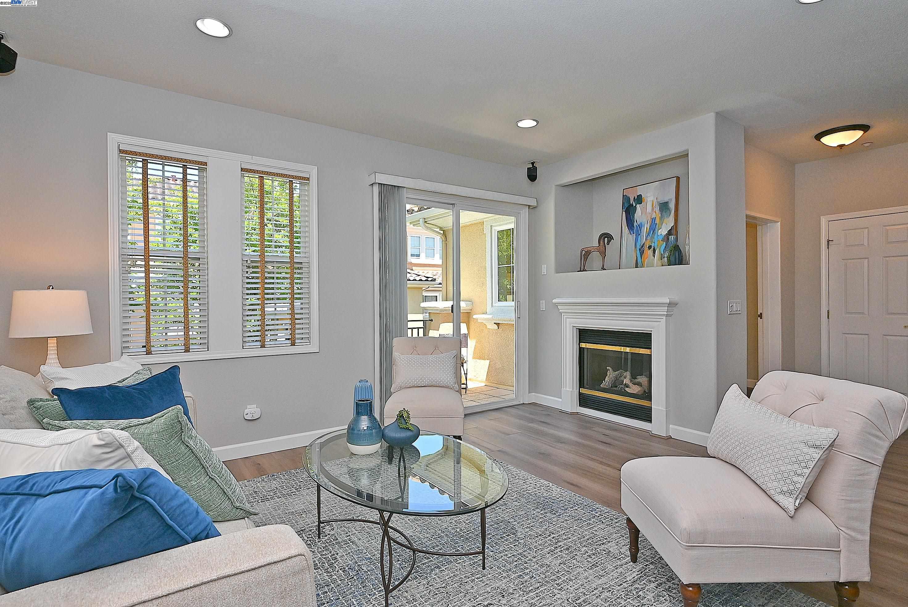 Photo #5: 41097853 Listing: Photo #5