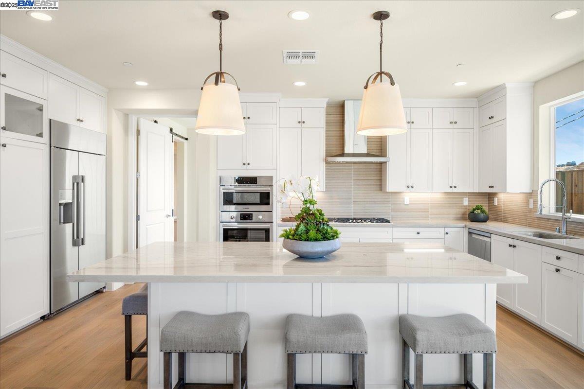 Detail Gallery Image 16 of 50 For 32606 Singh Circle, Union City,  CA 94587 - 4 Beds | 3/1 Baths