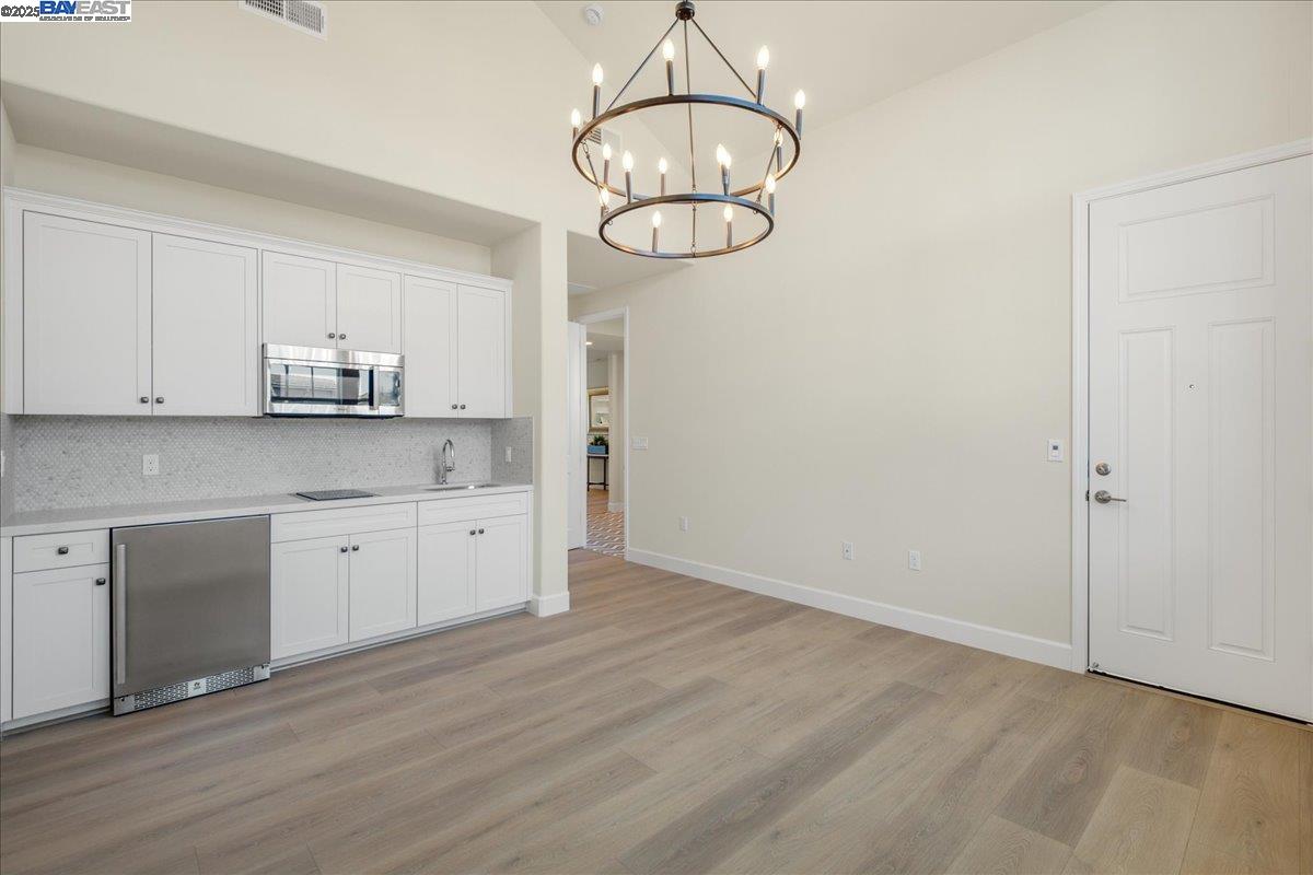Detail Gallery Image 21 of 50 For 32606 Singh Circle, Union City,  CA 94587 - 4 Beds | 3/1 Baths