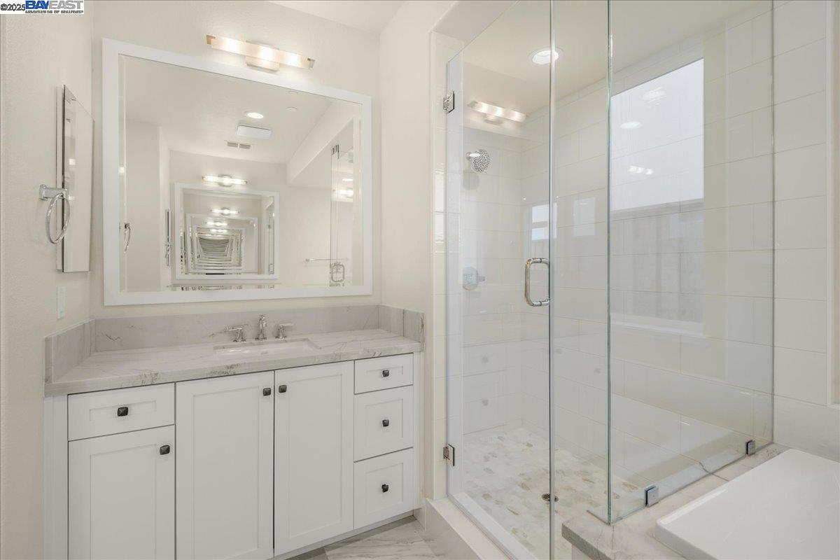 Detail Gallery Image 33 of 50 For 32606 Singh Circle, Union City,  CA 94587 - 4 Beds | 3/1 Baths